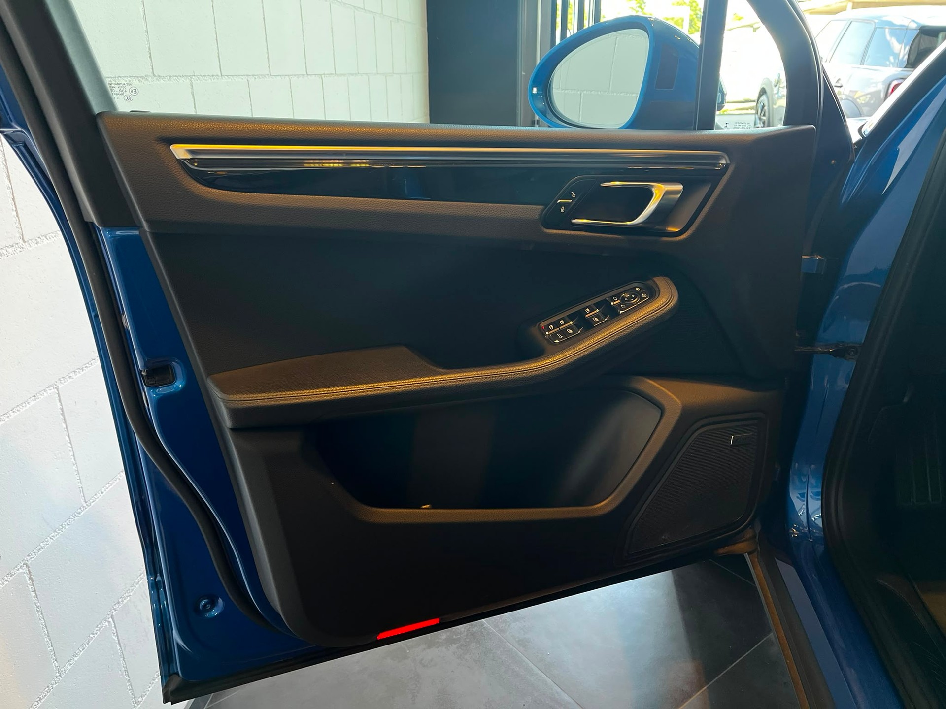 PORSCHE Macan PDK-image-21