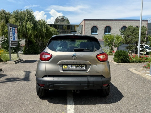 RENAULT Captur 1.2 T 16V Privilège EDC-image-3