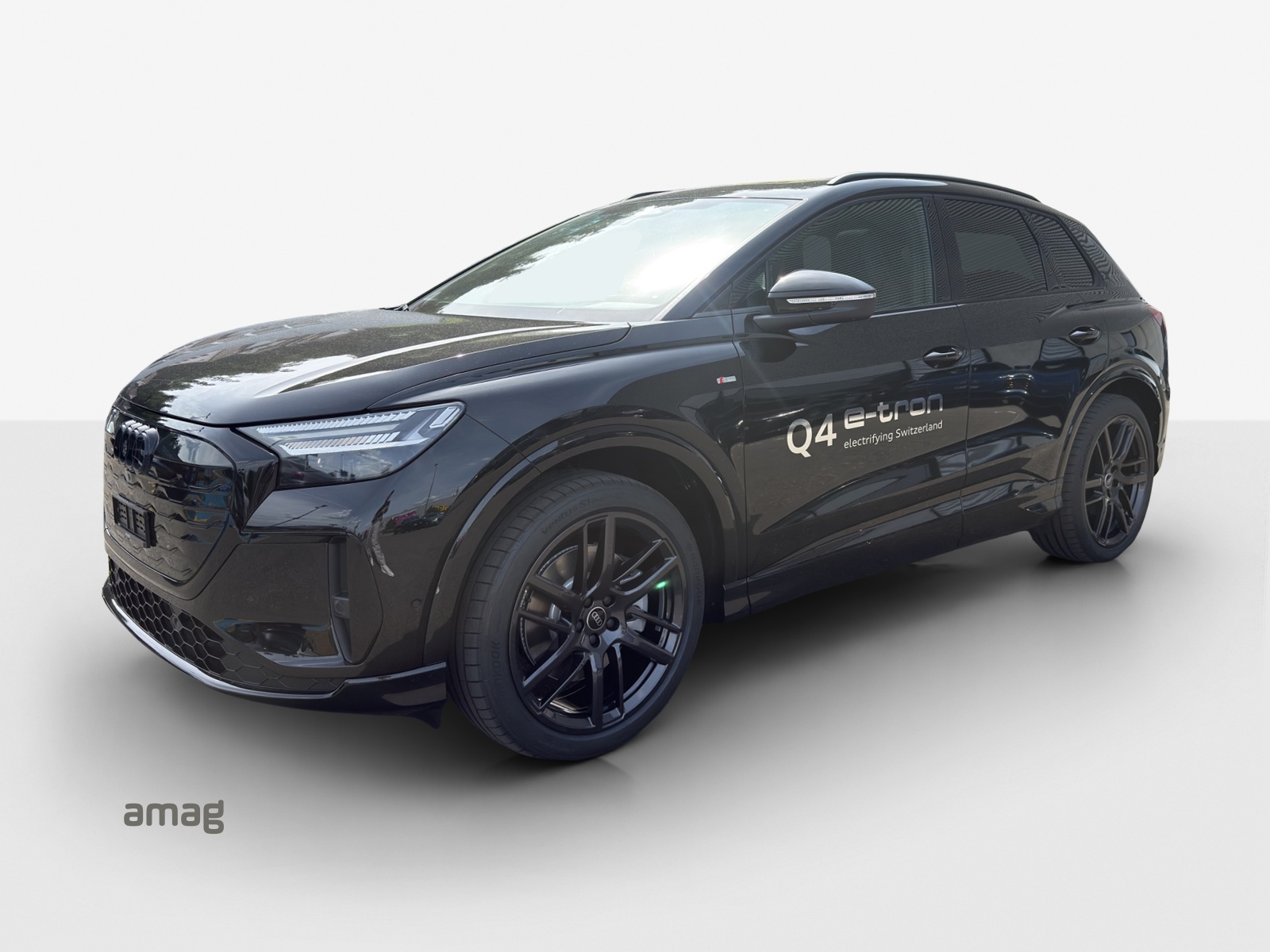 AUDI Q4 e-tron SUV quattro performance