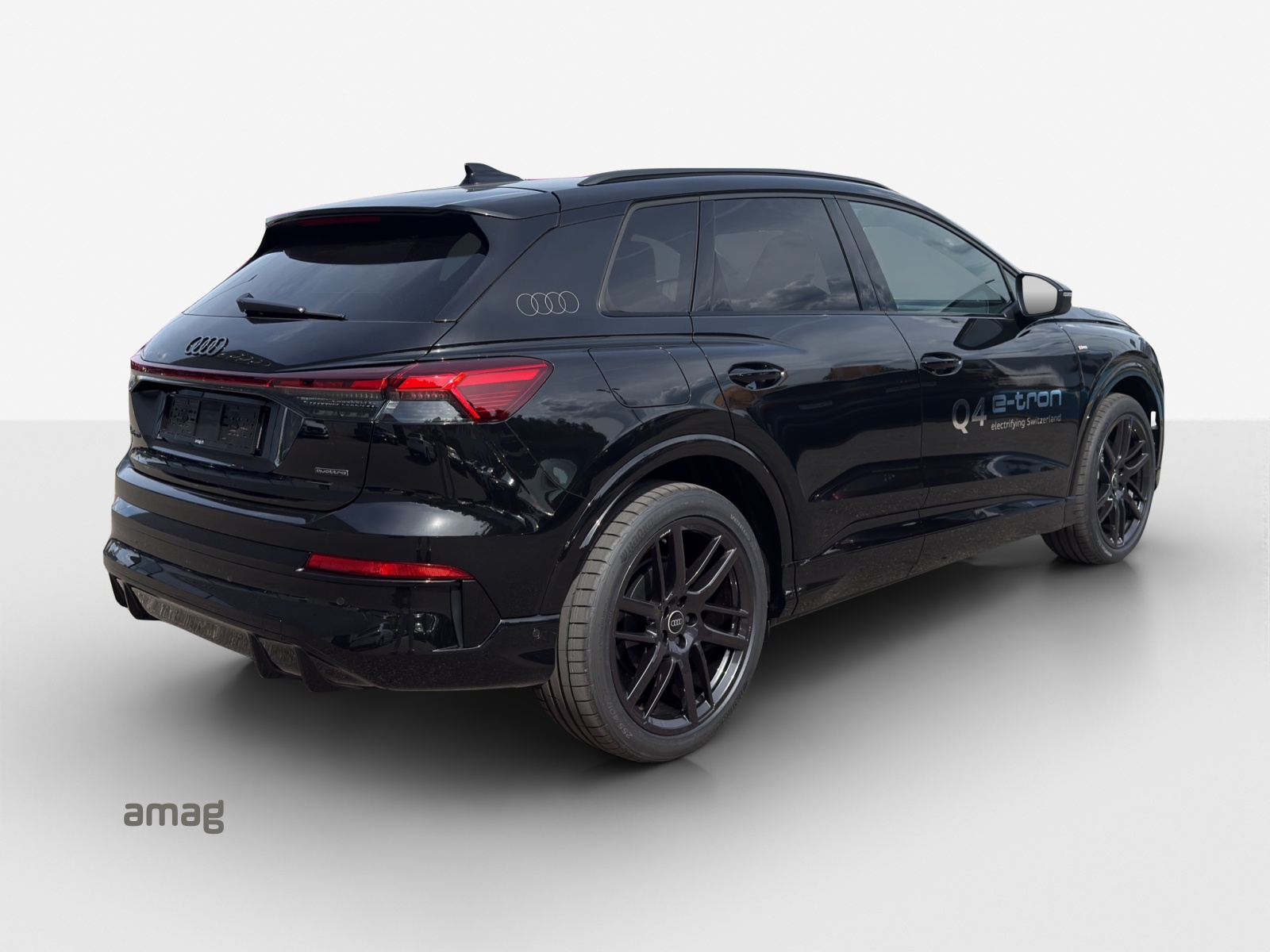 AUDI Q4 e-tron SUV quattro performance-image-4