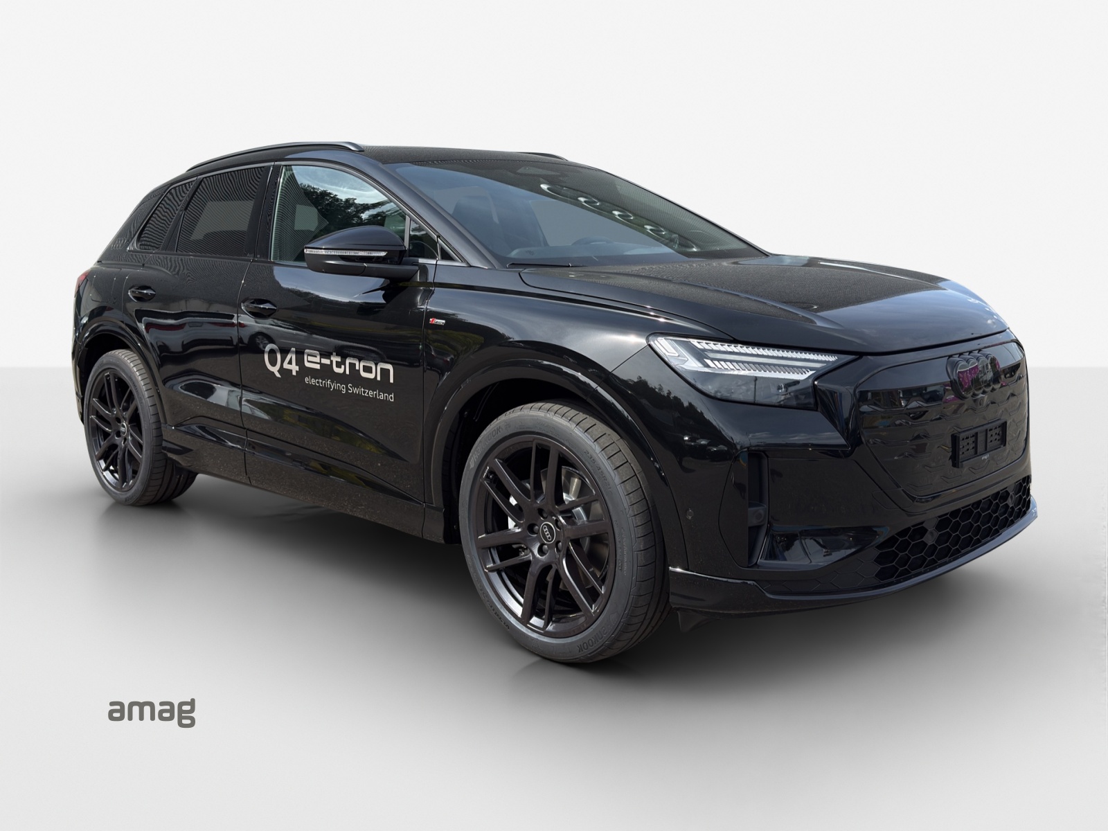 AUDI Q4 e-tron SUV quattro performance-image-5