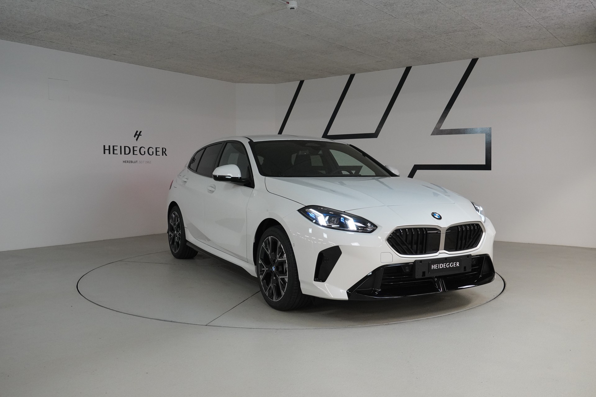 BMW 116 Steptronic M Sport-image-2