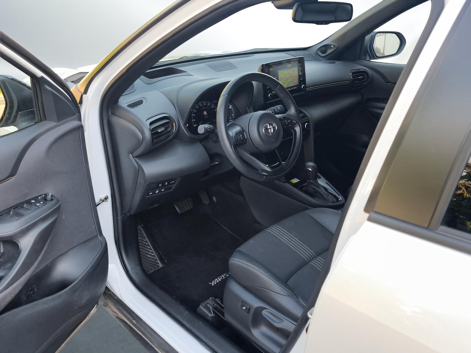 TOYOTA Yaris Cross 1.5 VVT-i HSD Adventure AWD-i-image-7