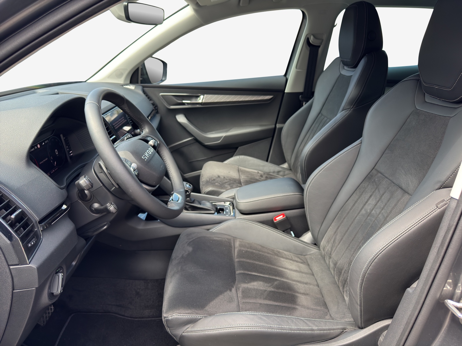 SKODA Karoq 1.5 TSI Dynamic DSG-image-7
