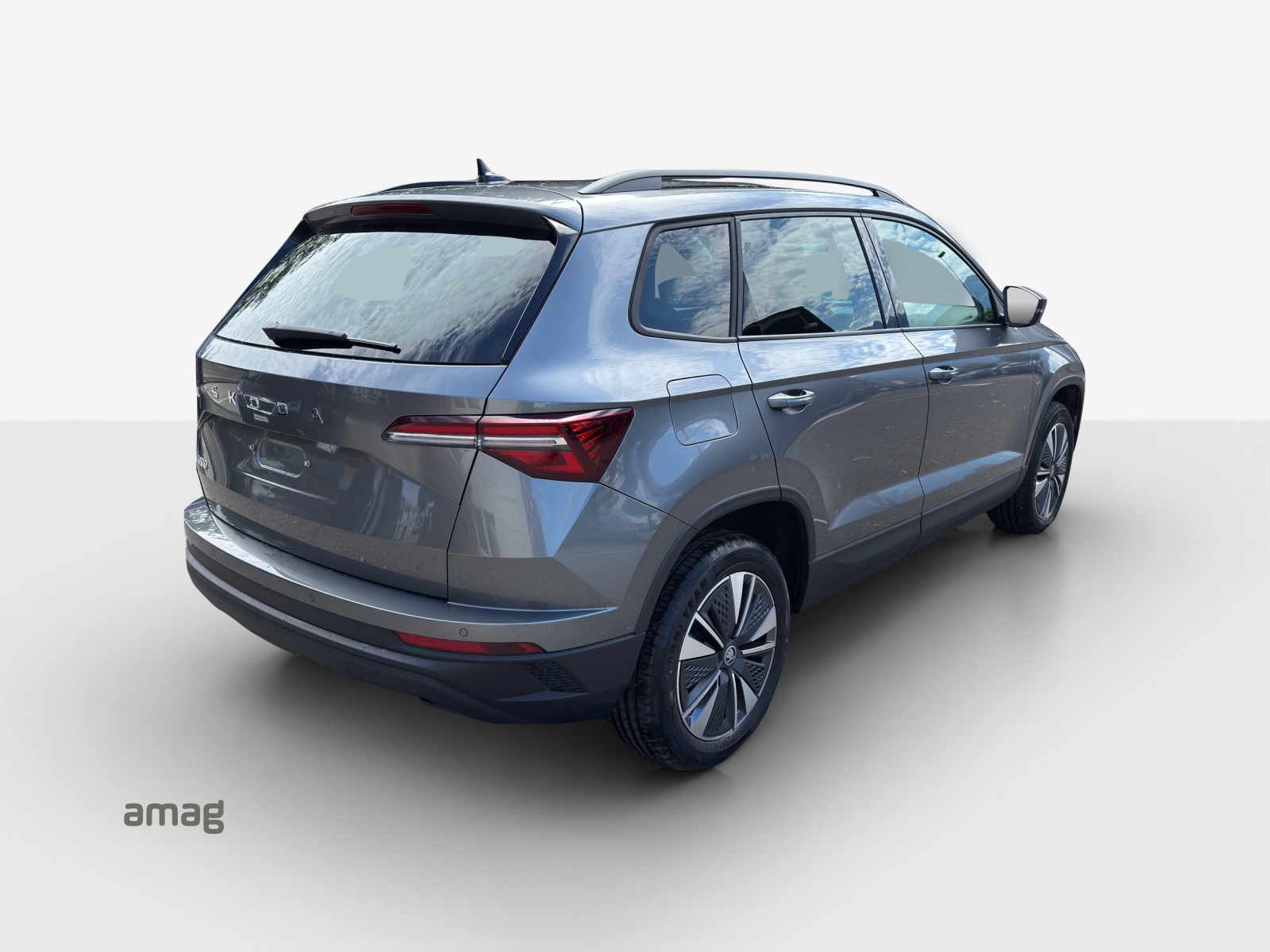 SKODA Karoq 1.5 TSI Dynamic DSG-image-4
