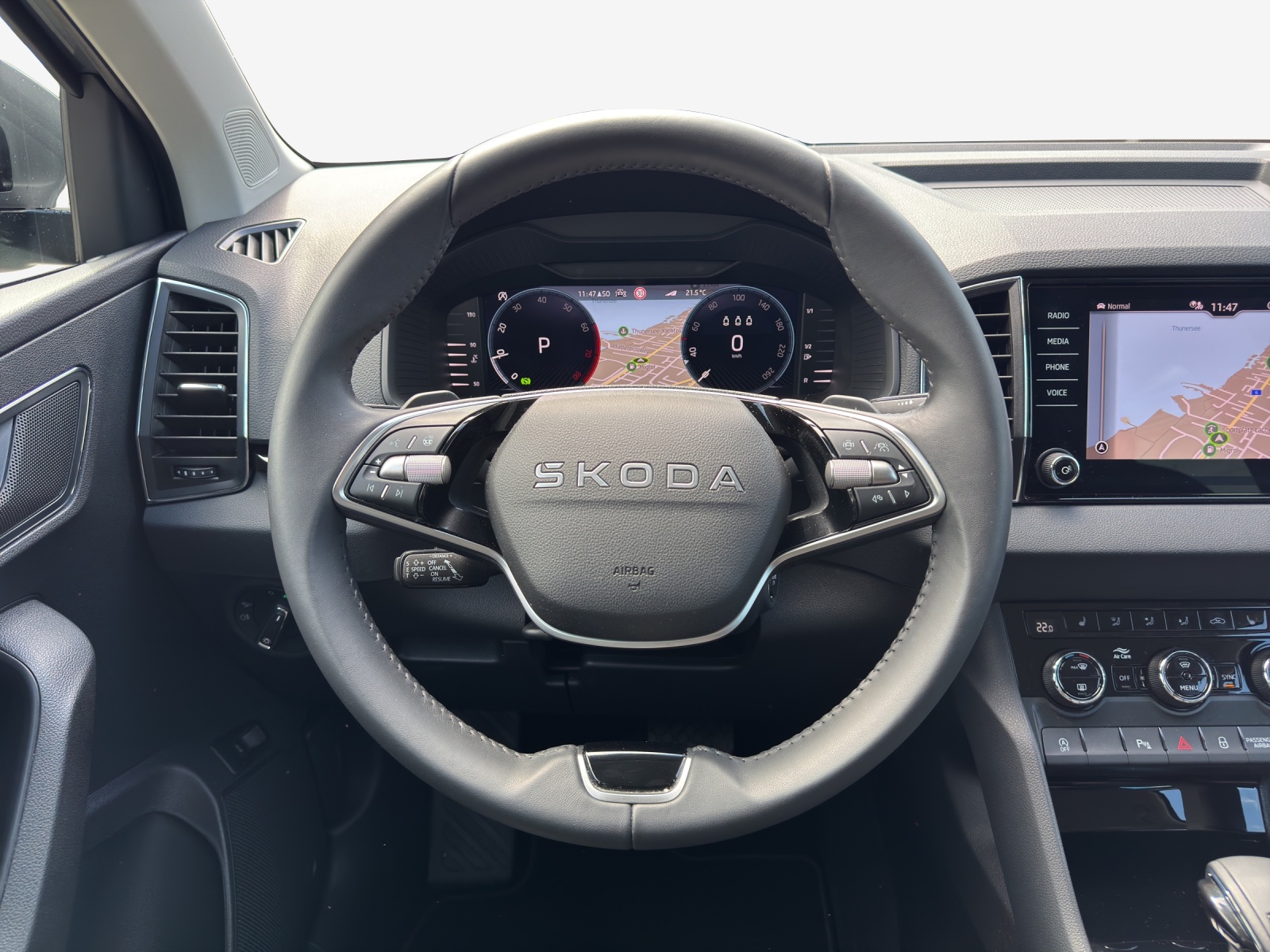 SKODA Karoq 1.5 TSI Dynamic DSG-image-9