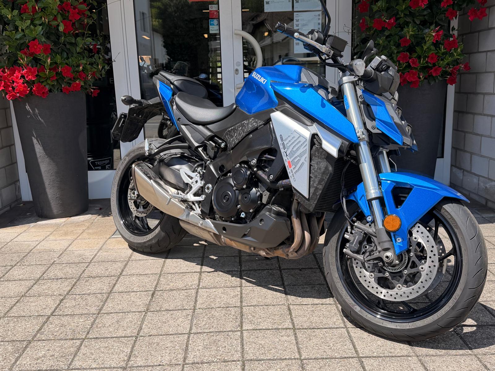 SUZUKI GSX-S 950 (35kW)-showroom-element-2