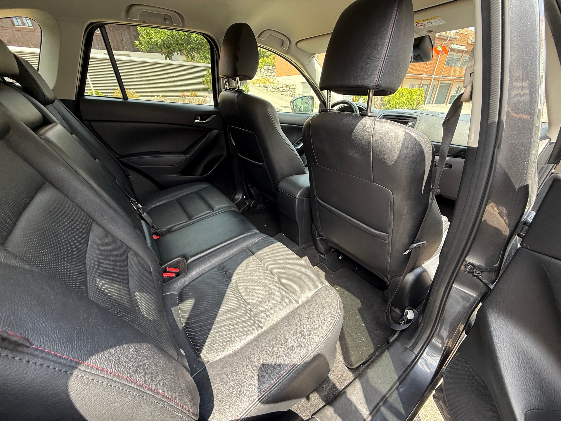 MAZDA CX-5 2.2 D HP Revolution AWD Automatic-image-1