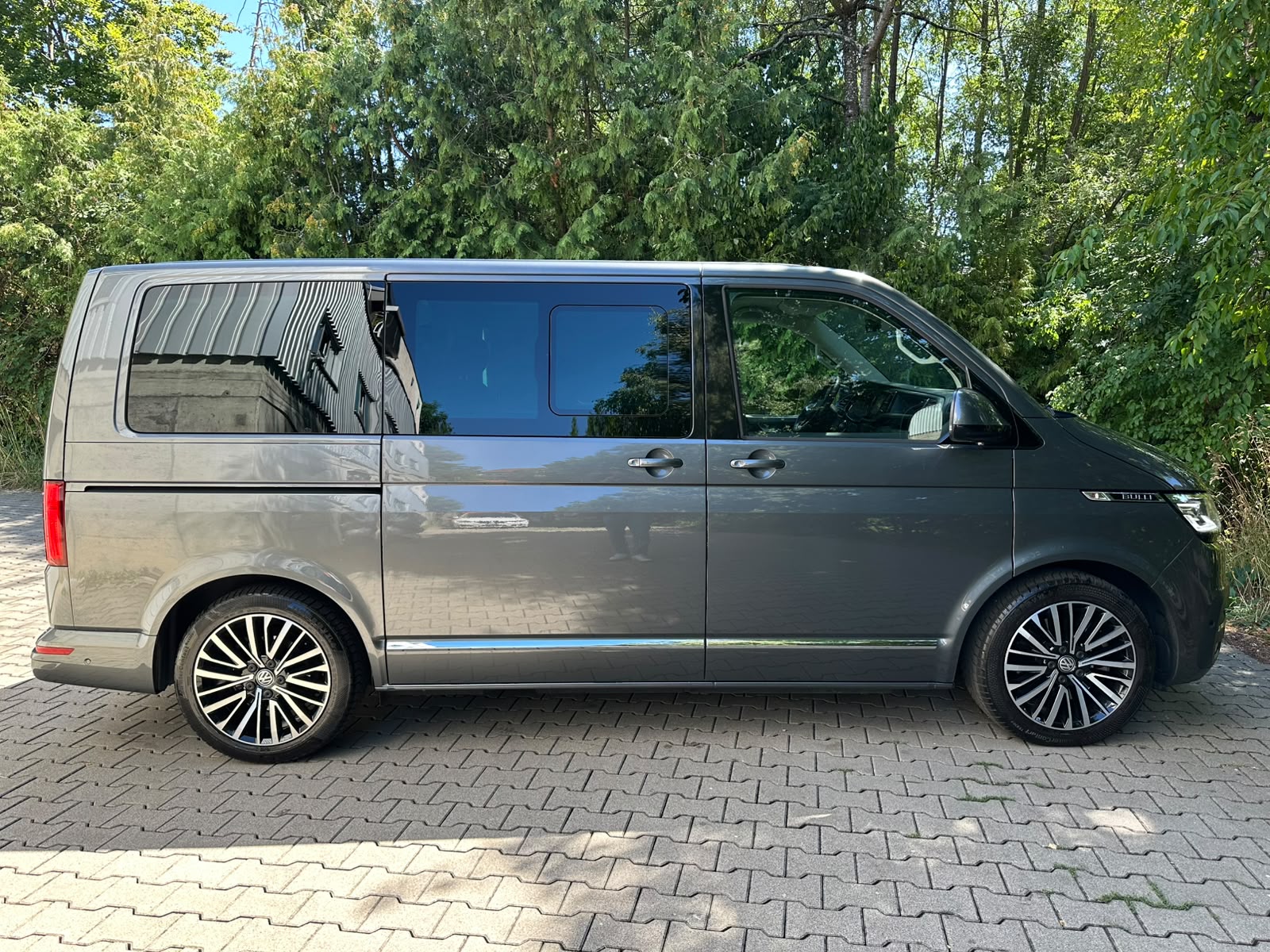 VW T6.1 Multivan 2.0 Bi-TDI Highline Liberty 4Mot. DSG-image-6