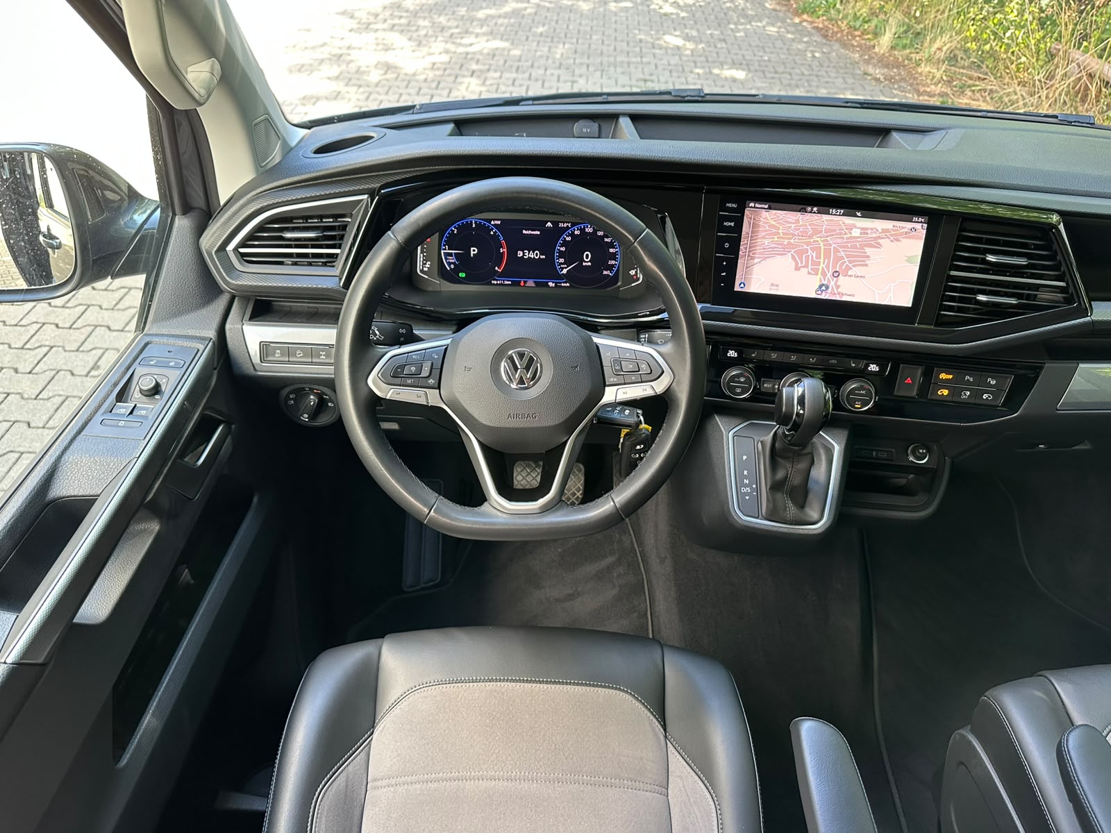 VW T6.1 Multivan 2.0 Bi-TDI Highline Liberty 4Mot. DSG-image-28