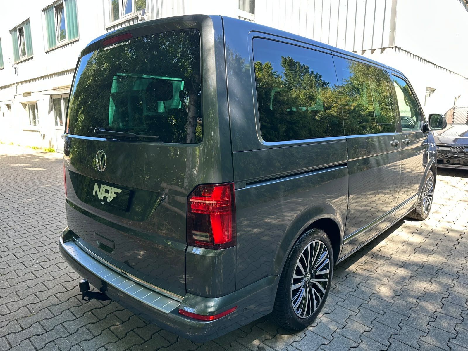 VW T6.1 Multivan 2.0 Bi-TDI Highline Liberty 4Mot. DSG-image-5