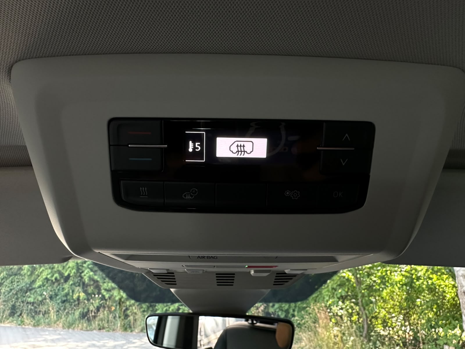 VW T6.1 Multivan 2.0 Bi-TDI Highline Liberty 4Mot. DSG-image-27