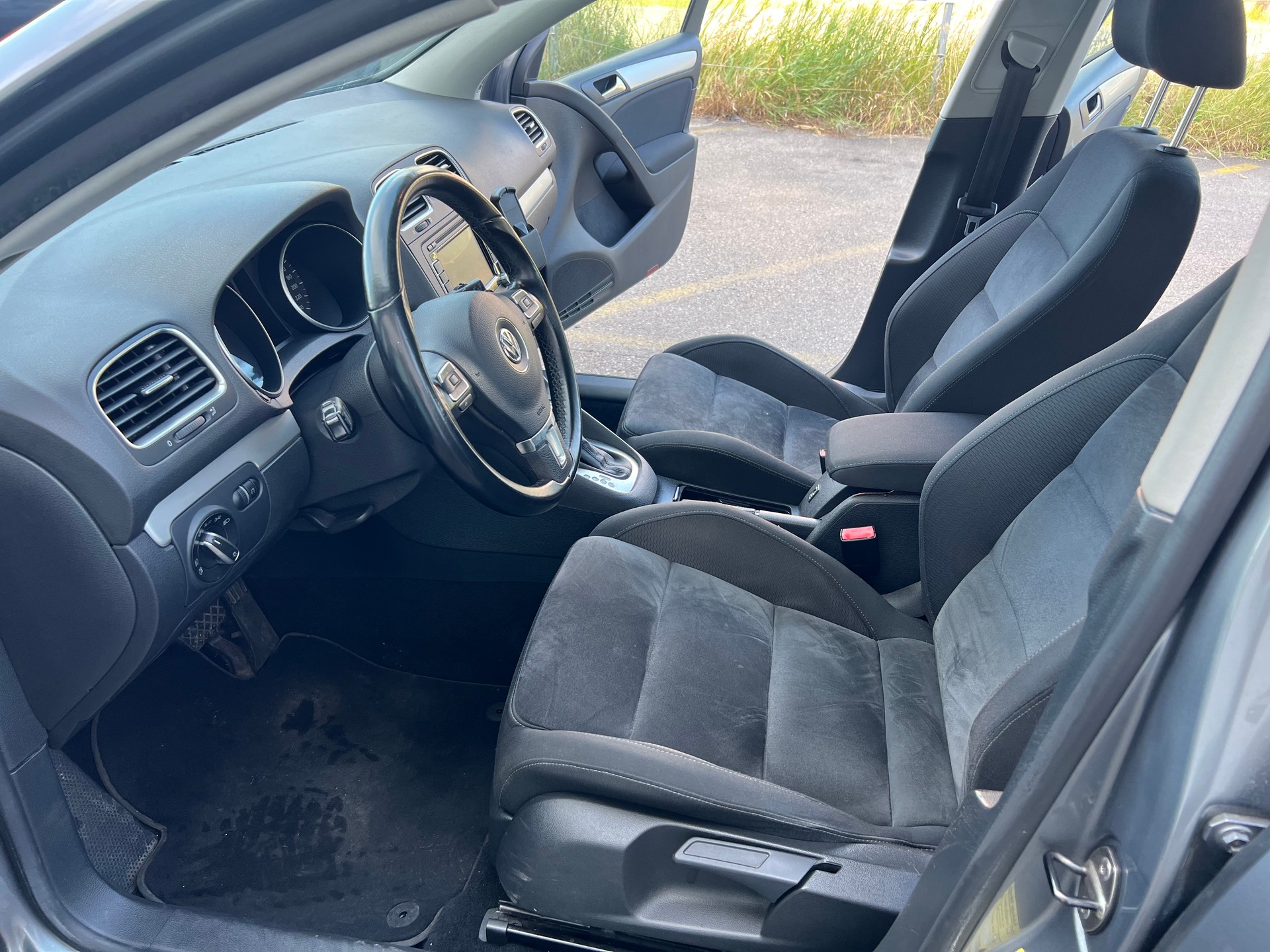VW Golf 1.8 TSI Highline DSG-image-8