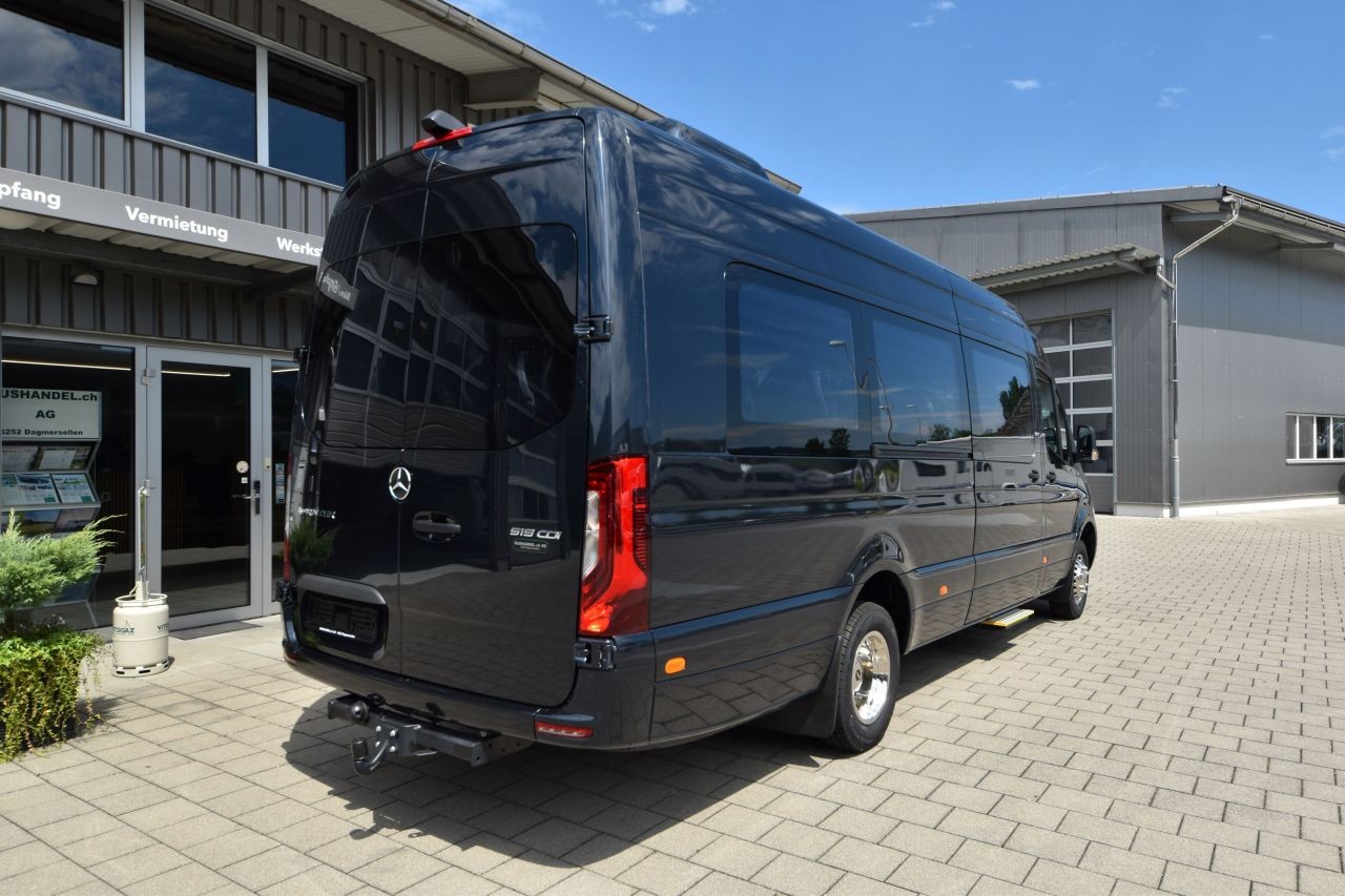 MERCEDES-BENZ 519 VIP Bus mit 21 Plätze-image-2