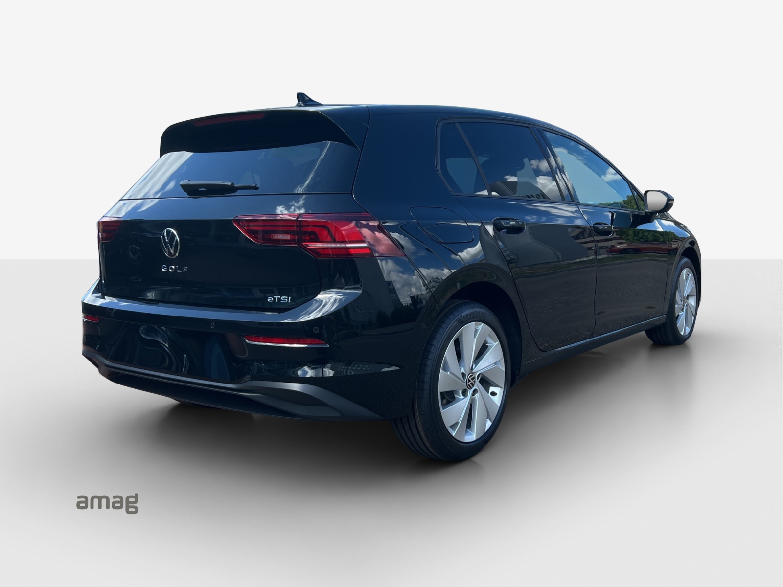 VW Golf 1.5 e TSI mHEV United DSG-image-4