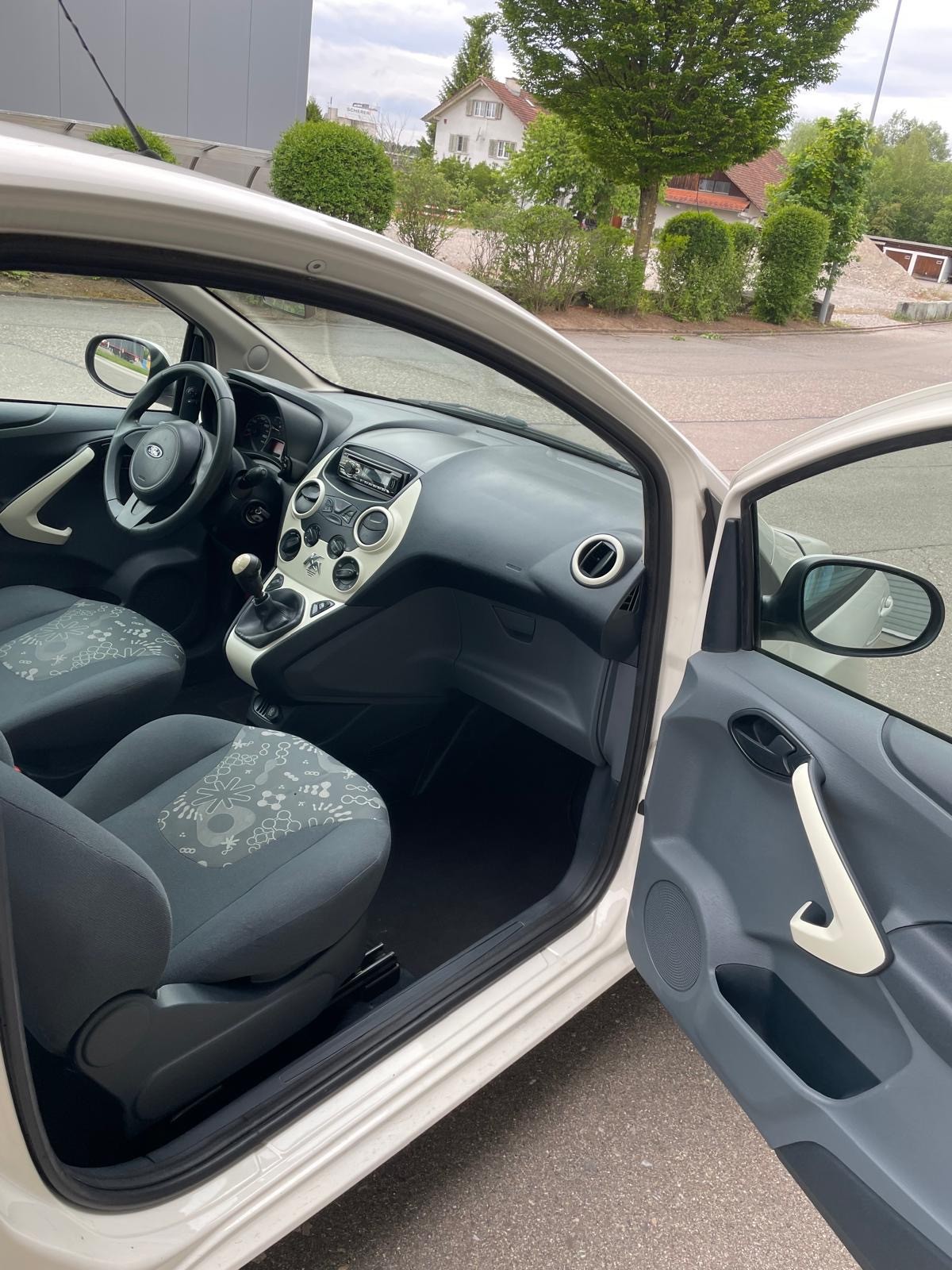 FORD KA 1.25 Ambiente-image-6