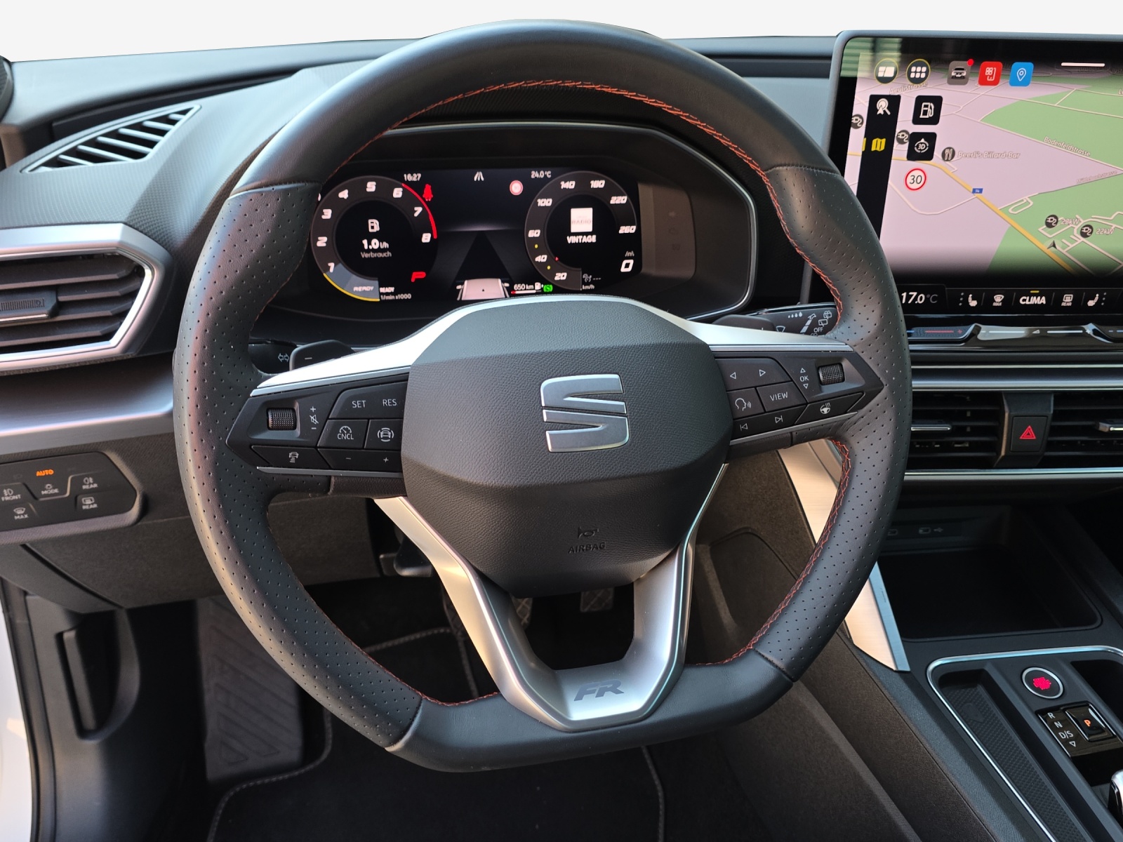 SEAT Leon 1.5 eTSI mHEV DSG FR-image-9