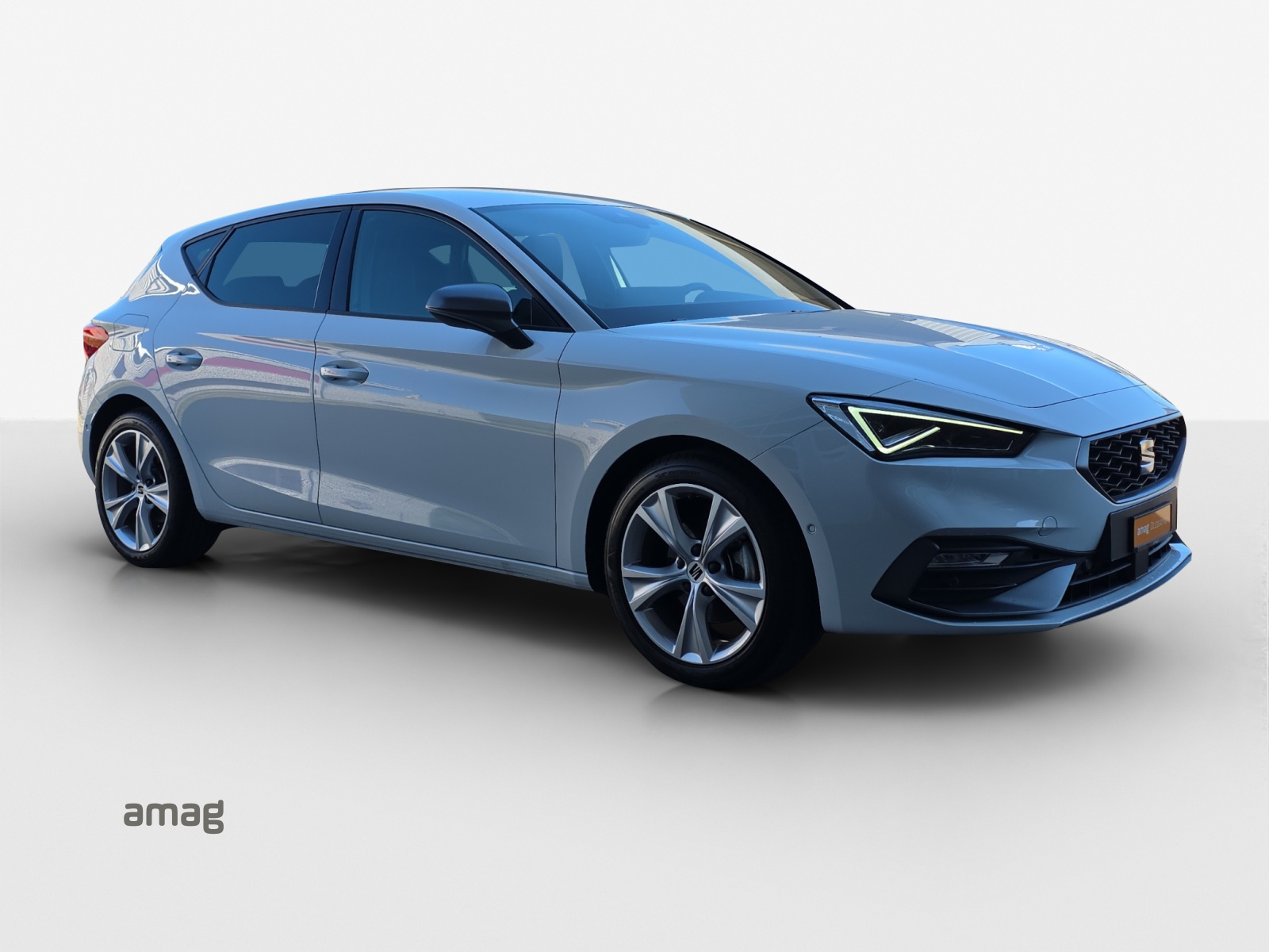 SEAT Leon 1.5 eTSI mHEV DSG FR-image-5