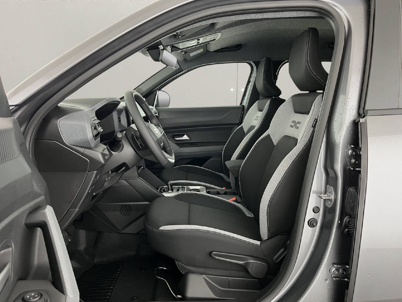 DACIA Duster 1.2 Hybrid Journey 4WD-image-7