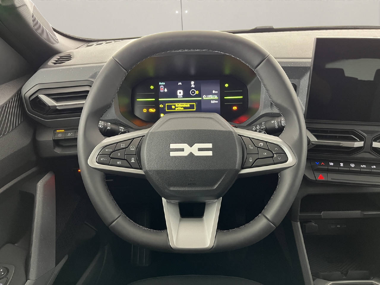 DACIA Duster 1.2 Hybrid Journey 4WD-image-9