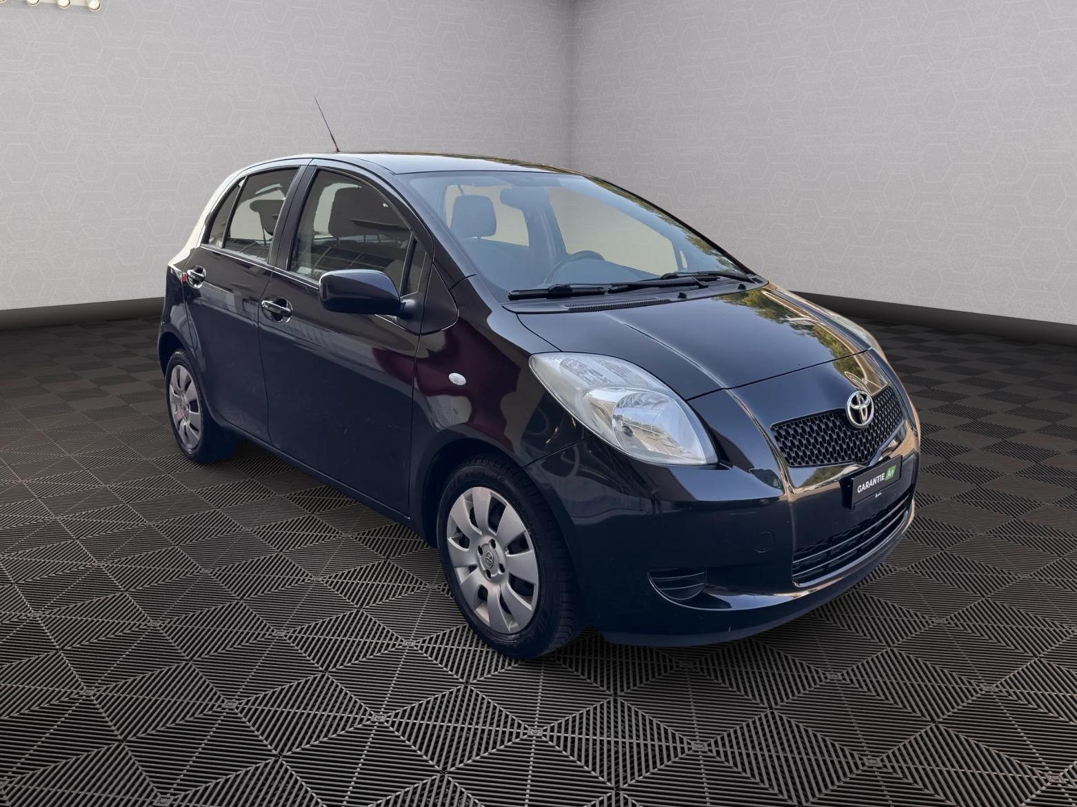 TOYOTA Yaris 1.3 Linea Luna-image-5