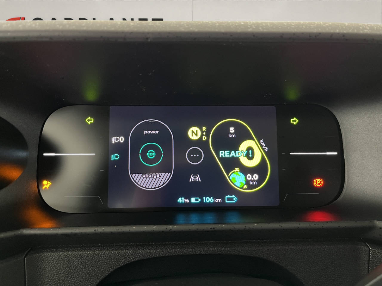 RENAULT Twingo E-Tech Urban Range techno-image-10