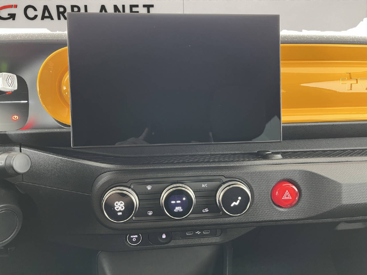 RENAULT Twingo E-Tech Urban Range techno-image-11