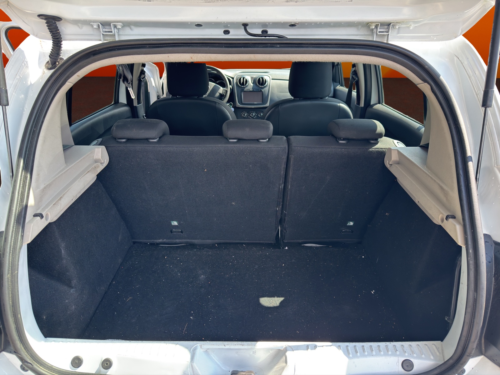 DACIA Sandero Tce 90 Stepway Lauréate Automatic-image-12