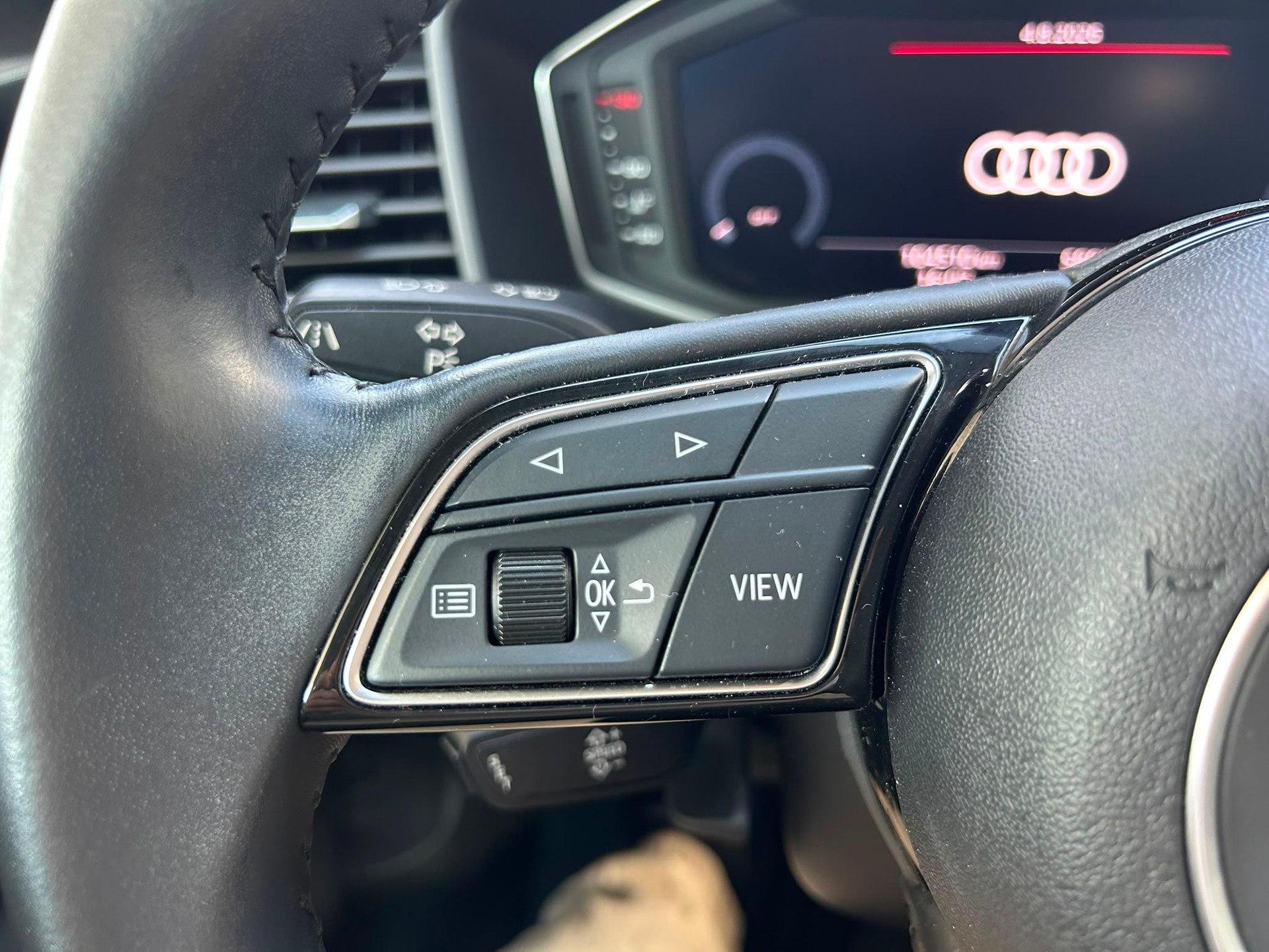 AUDI A1 Sportback 35 TFSI advanced S-tronic-image-10