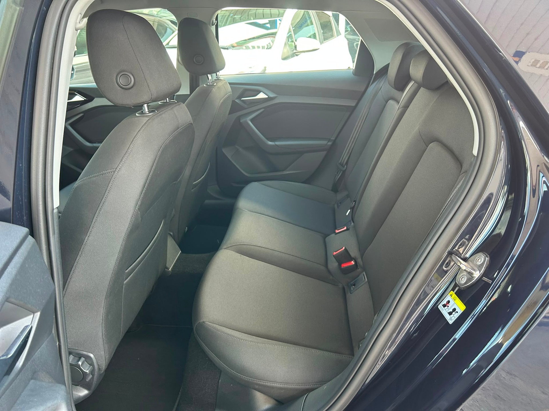 AUDI A1 Sportback 35 TFSI advanced S-tronic-image-6