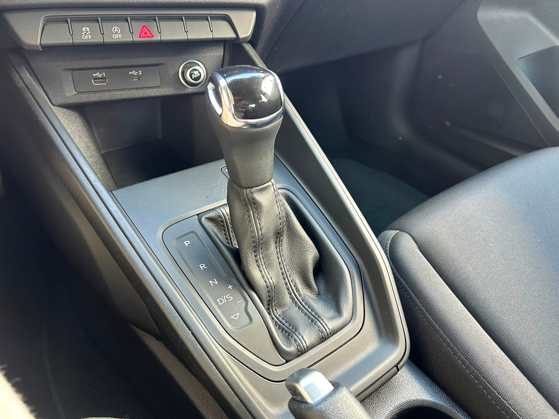 AUDI A1 Sportback 35 TFSI advanced S-tronic-image-13