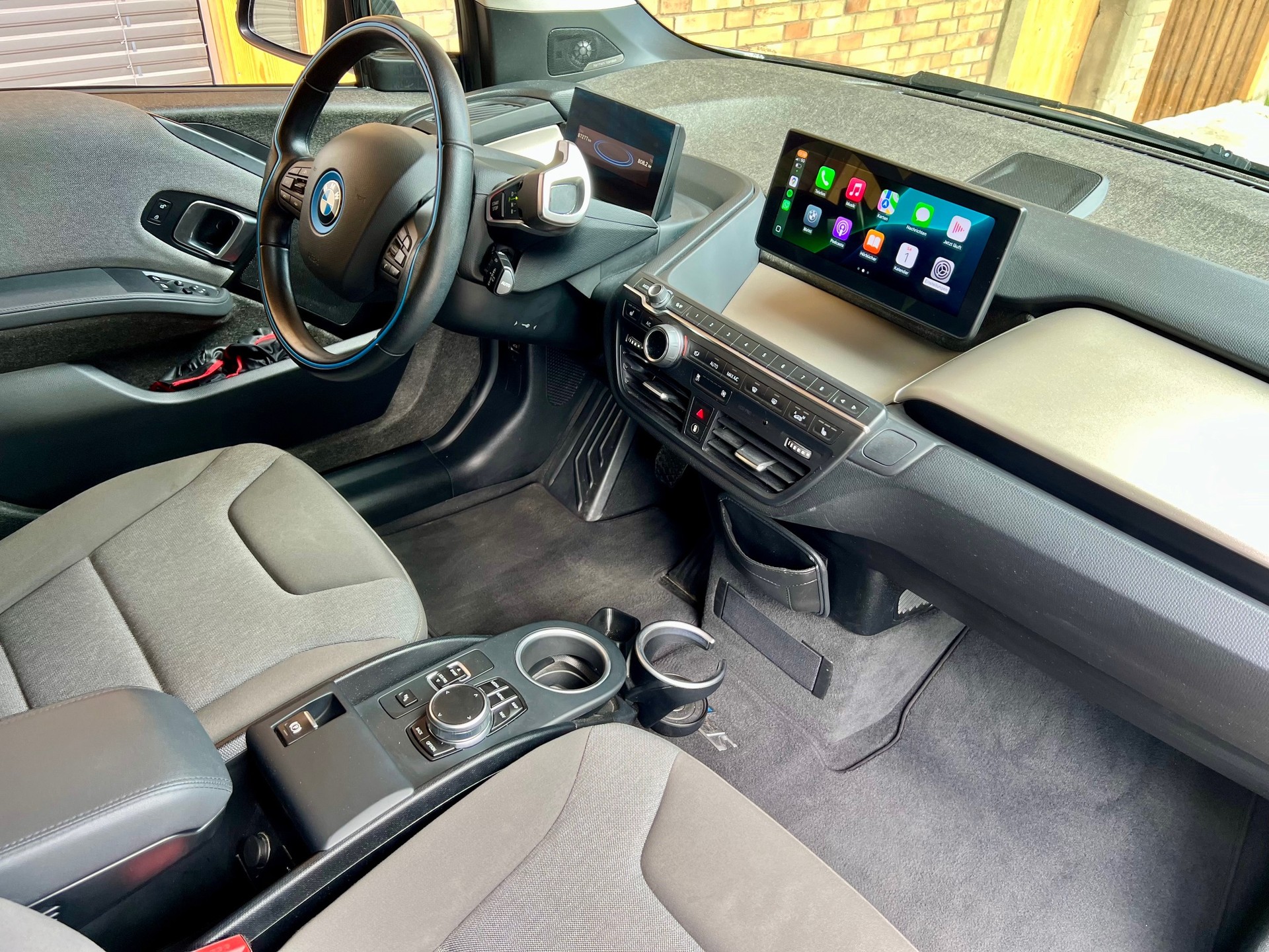 BMW i3s (120Ah)-image-8
