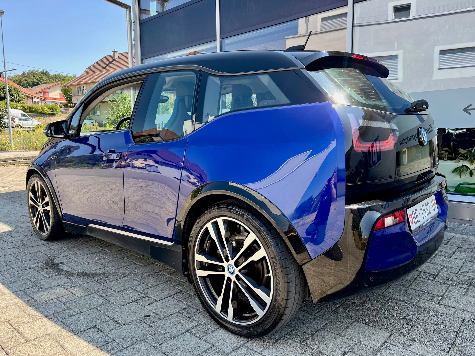 BMW i3s (120Ah)-image-4
