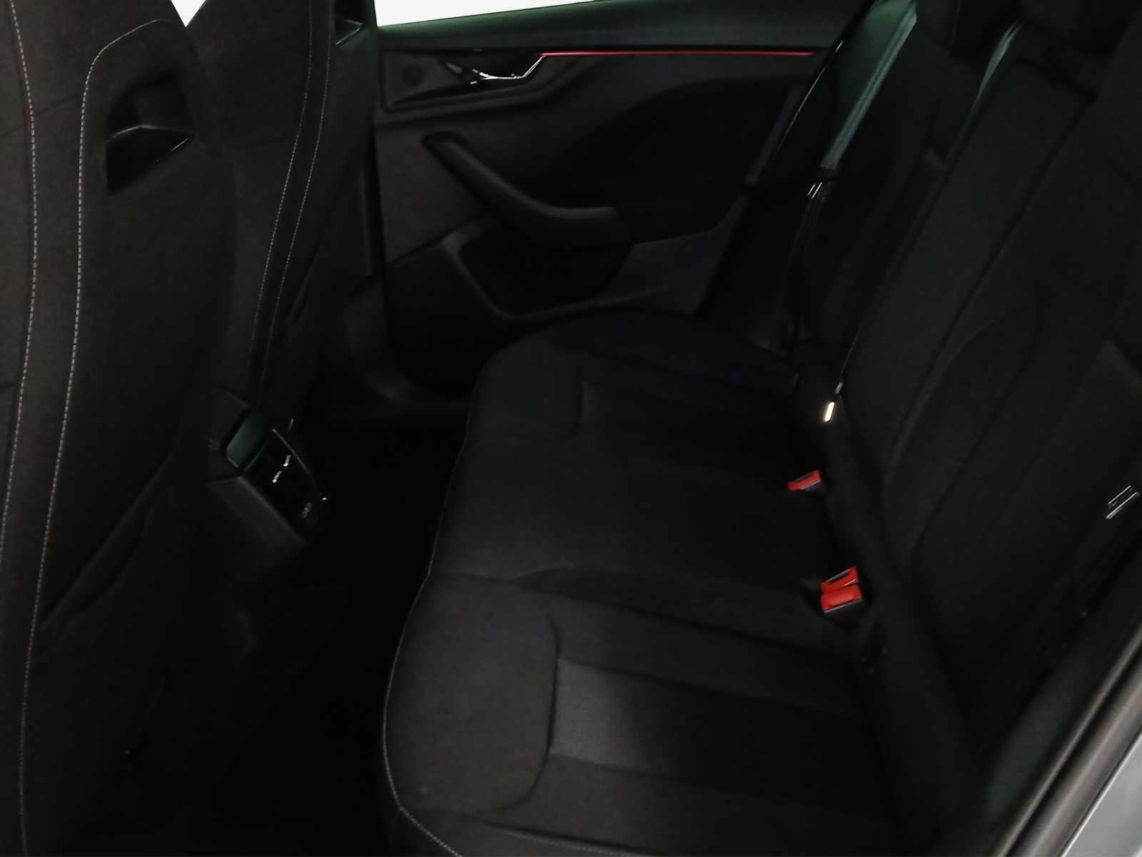 SKODA Kamiq 1.0 TSI Selection DSG-image-11