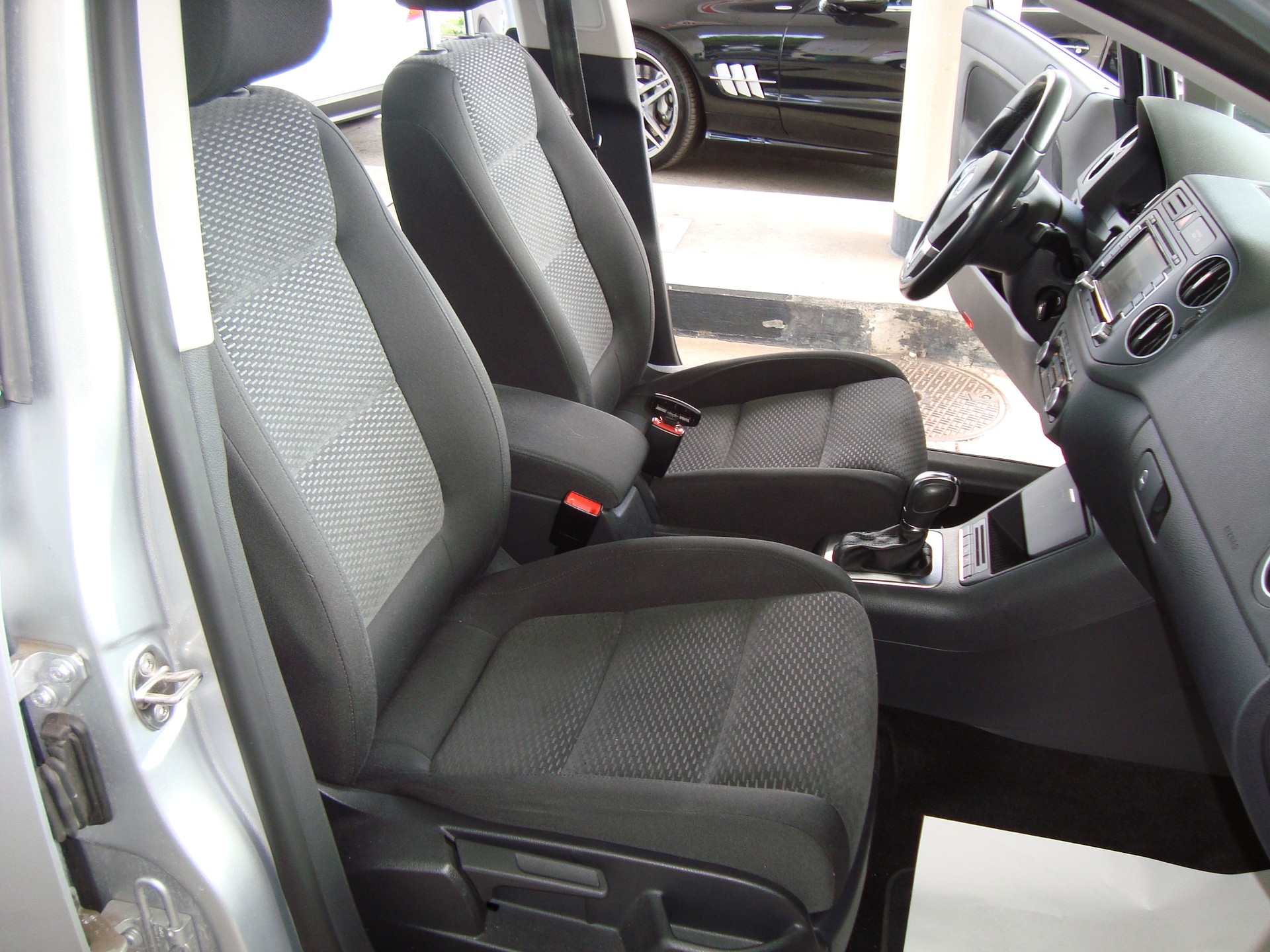 VW Golf Plus 1.4 TSI Comfortline DSG-image-11