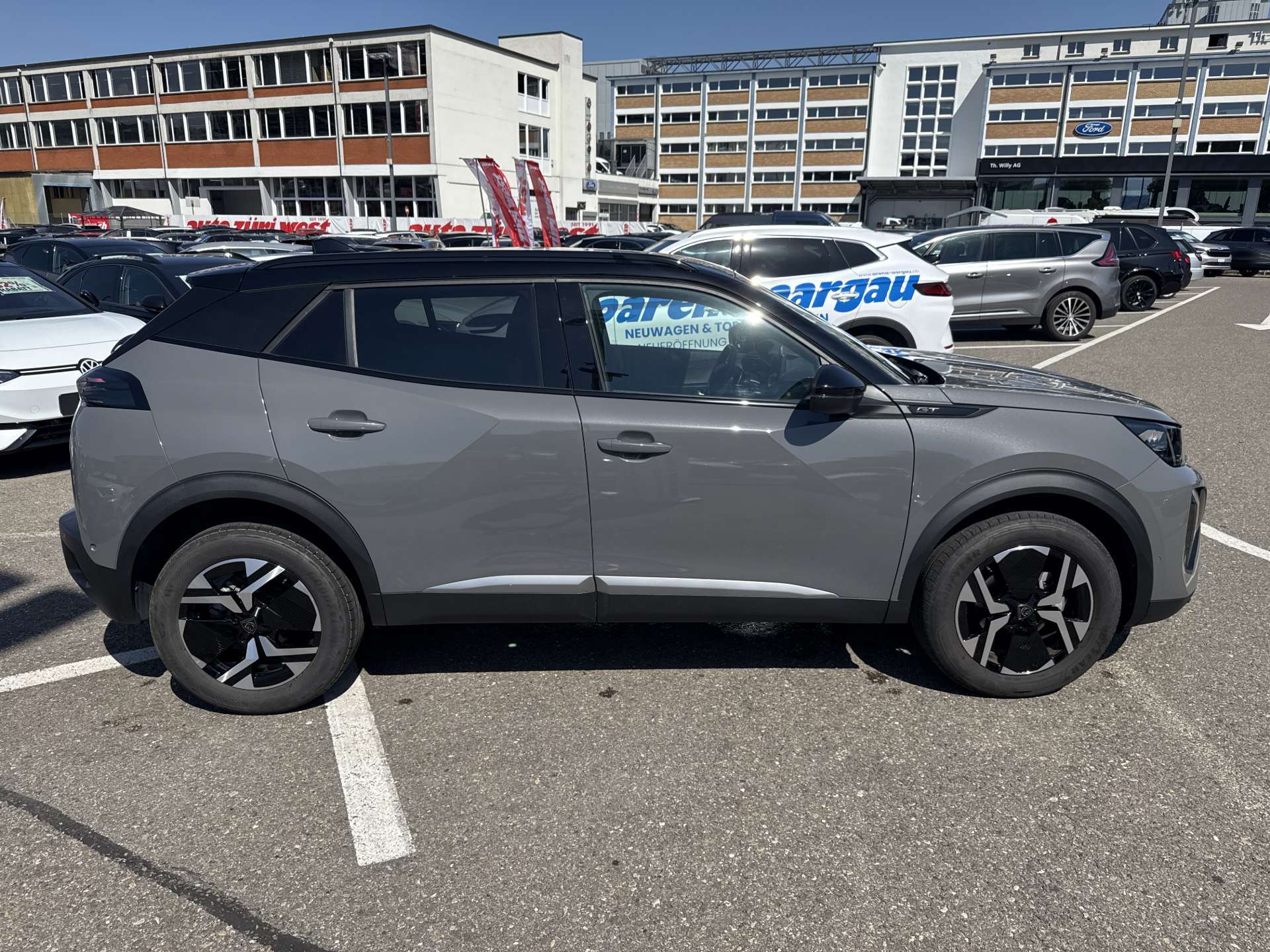 PEUGEOT 2008 1.2 PureTech GT Automat-image-10