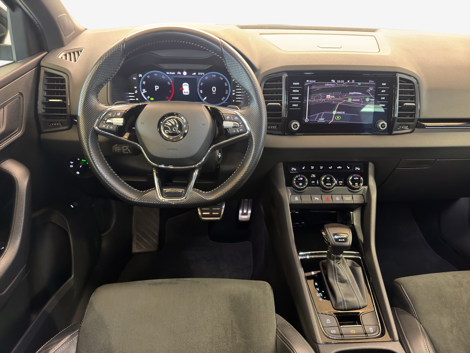 SKODA Karoq 2.0 TSI SportLine 4x4 DSG-image-8