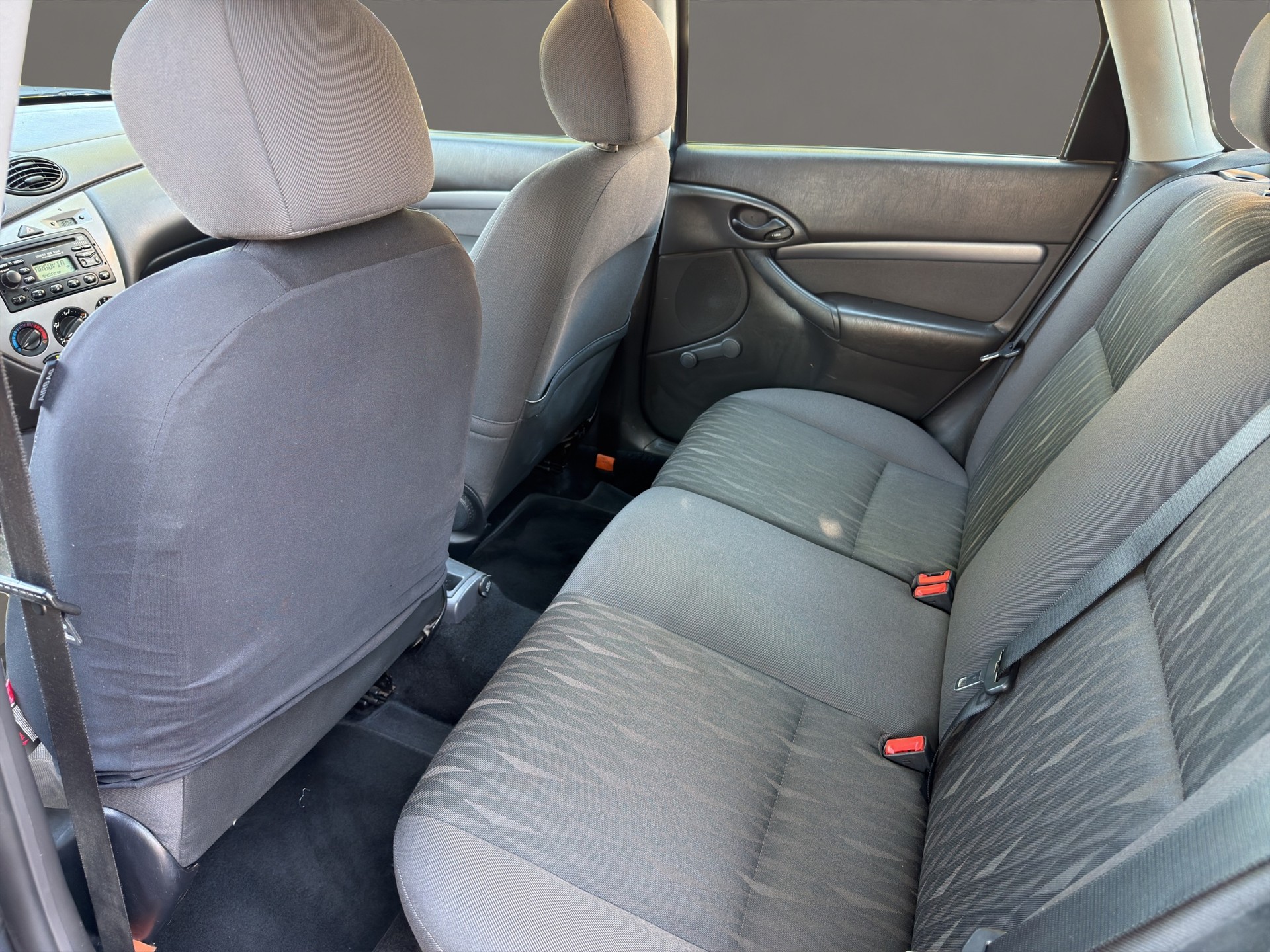 FORD Focus 2.0i 16V Carving-image-14