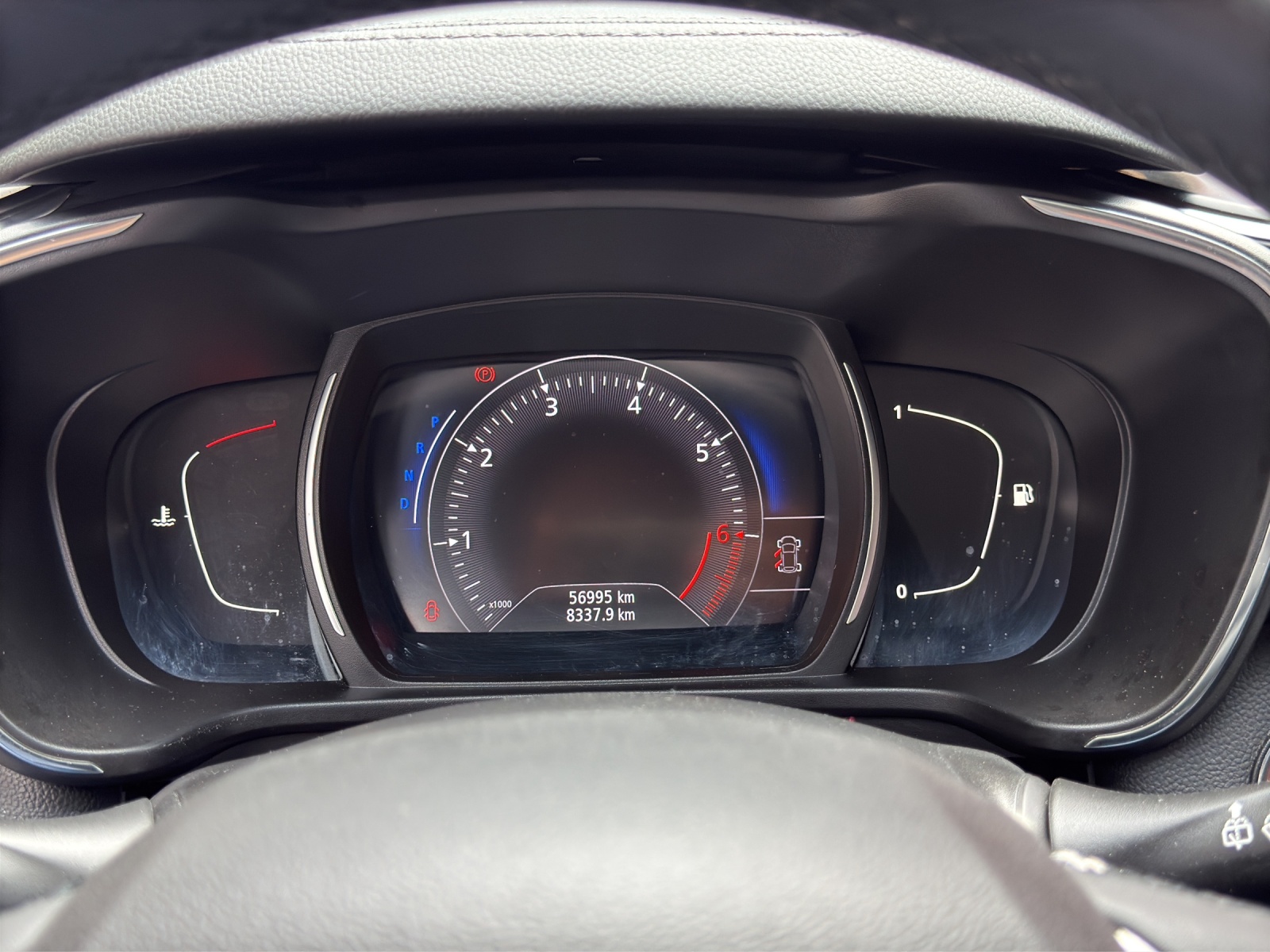 RENAULT Kadjar 1.3 16V Turbo Intens EDC-image-8