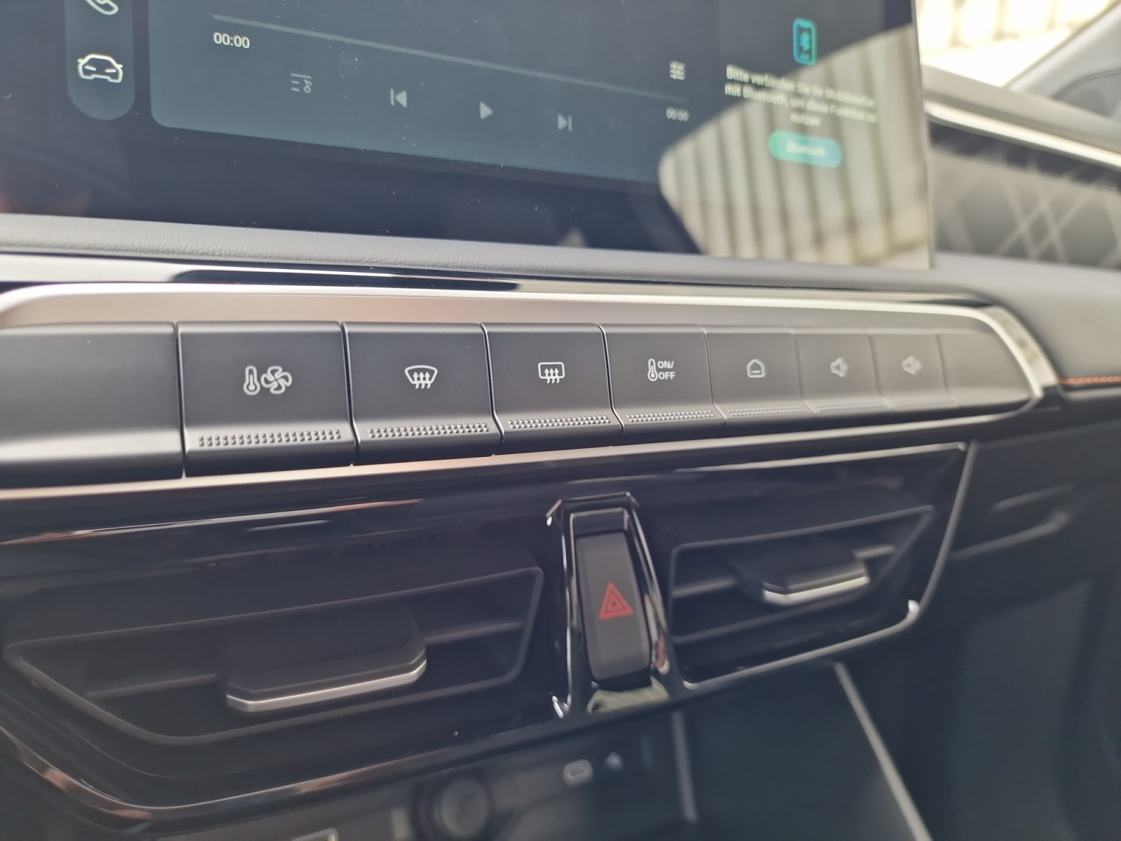 MG MG3 1.5 Voll-Hybrid Luxury Automat 195 PS-image-20