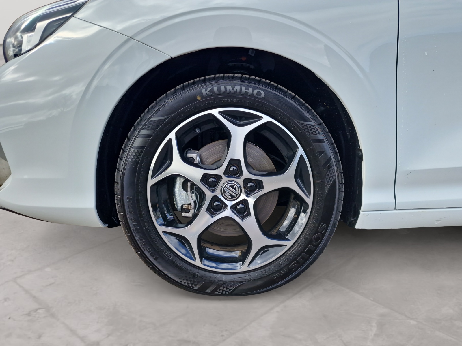 MG MG3 1.5 Voll-Hybrid Luxury Automat 195 PS-image-9
