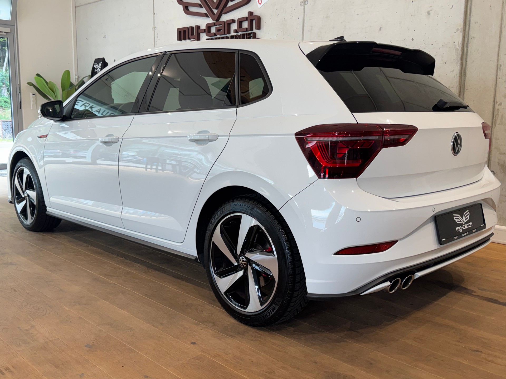 VW Polo 2.0 TSI GTI DSG || CH-FZG || TRAVEL ASSIST || RÜCKFAHRKAMERA || APPLE CARPLAY-image-7