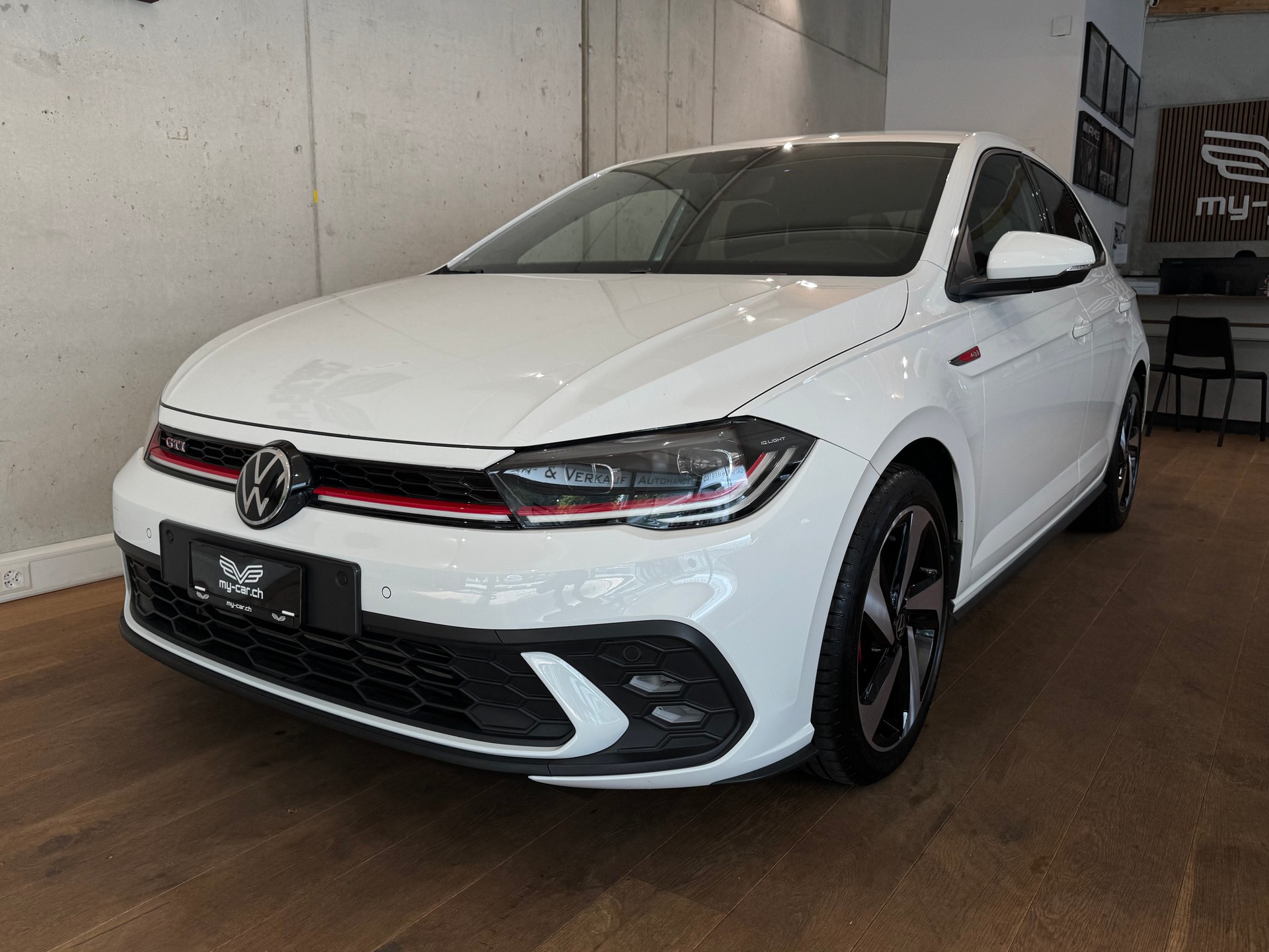 VW Polo 2.0 TSI GTI DSG || CH-FZG || TRAVEL ASSIST || RÜCKFAHRKAMERA || APPLE CARPLAY-image-2