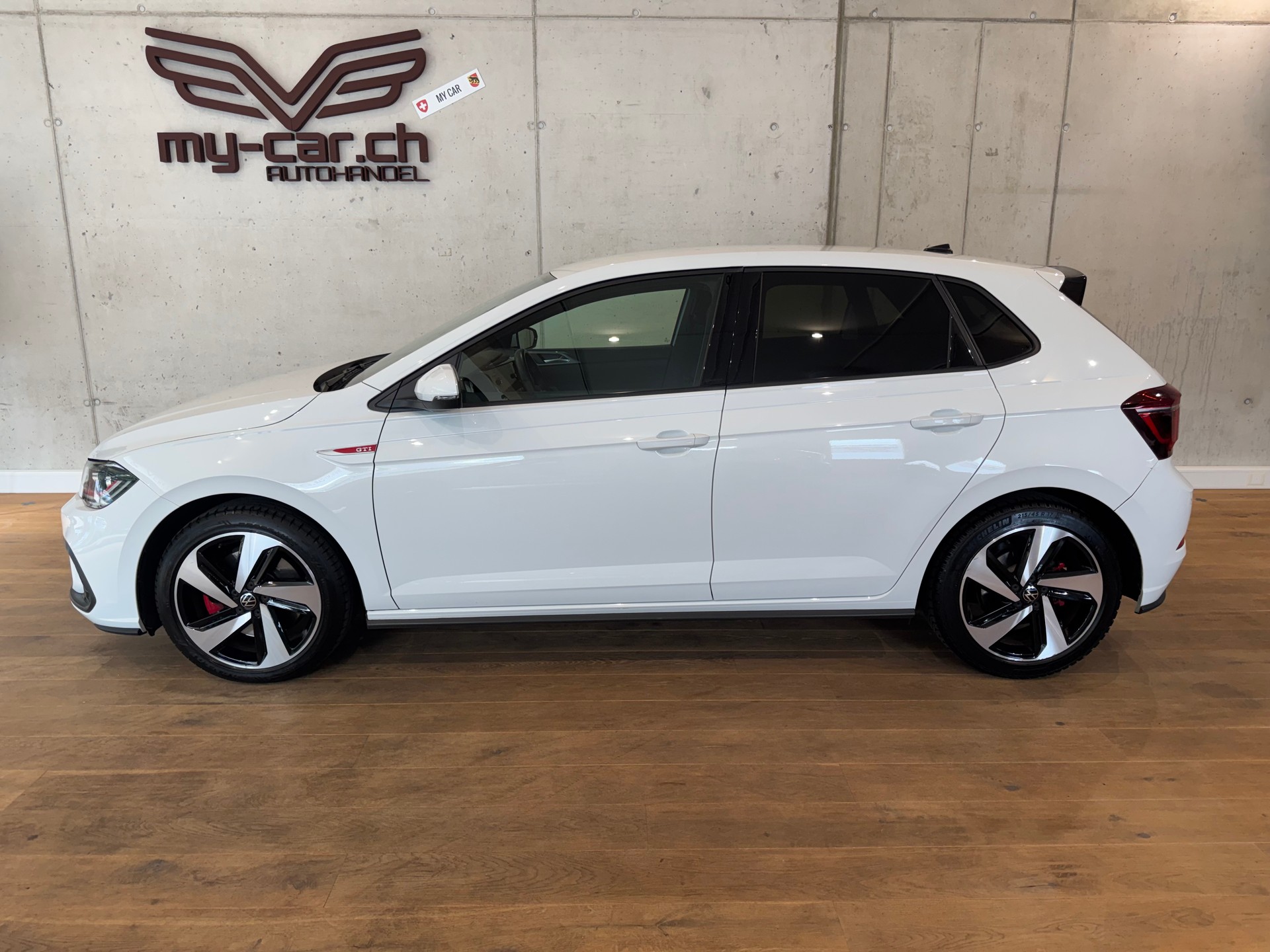 VW Polo 2.0 TSI GTI DSG || CH-FZG || TRAVEL ASSIST || RÜCKFAHRKAMERA || APPLE CARPLAY-image-5