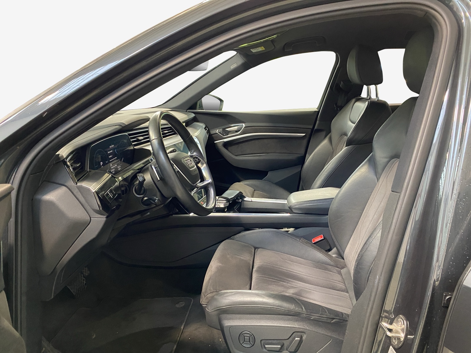 AUDI e-tron 55 Advanced quattro-image-7