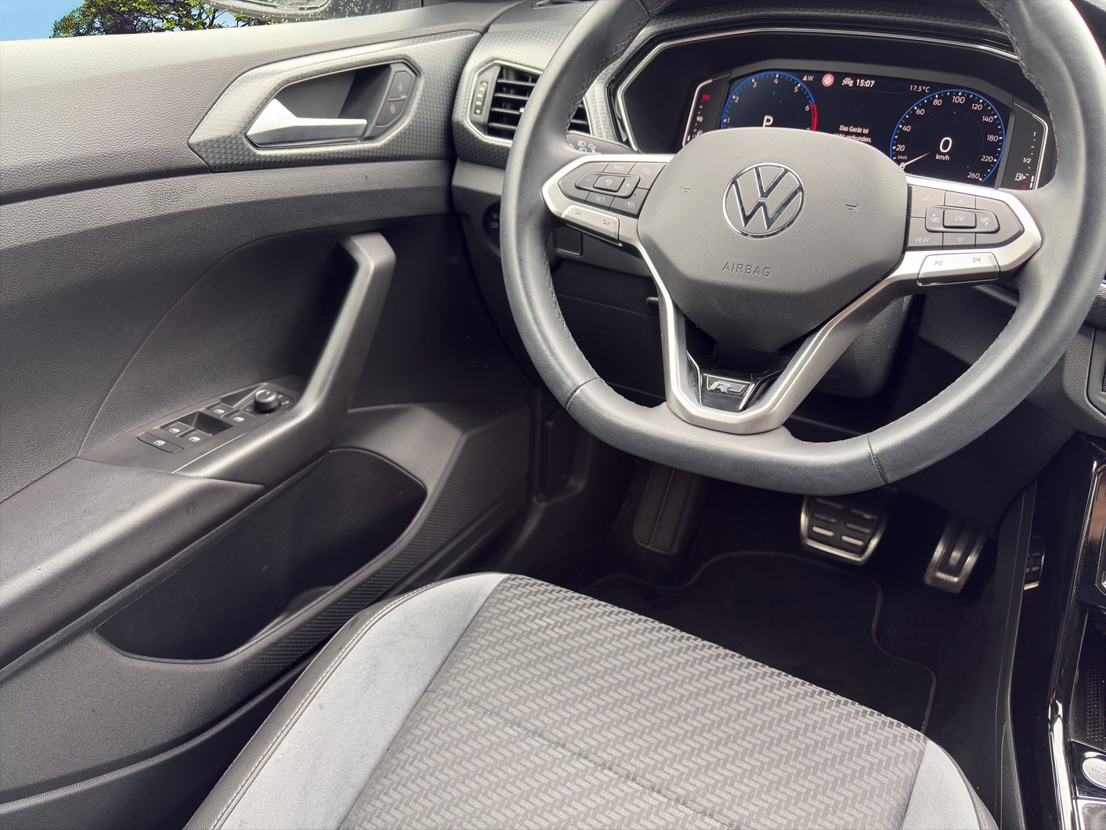 VW T-Cross 1.5 TSI EVO ACT R-Line DSG-image-13