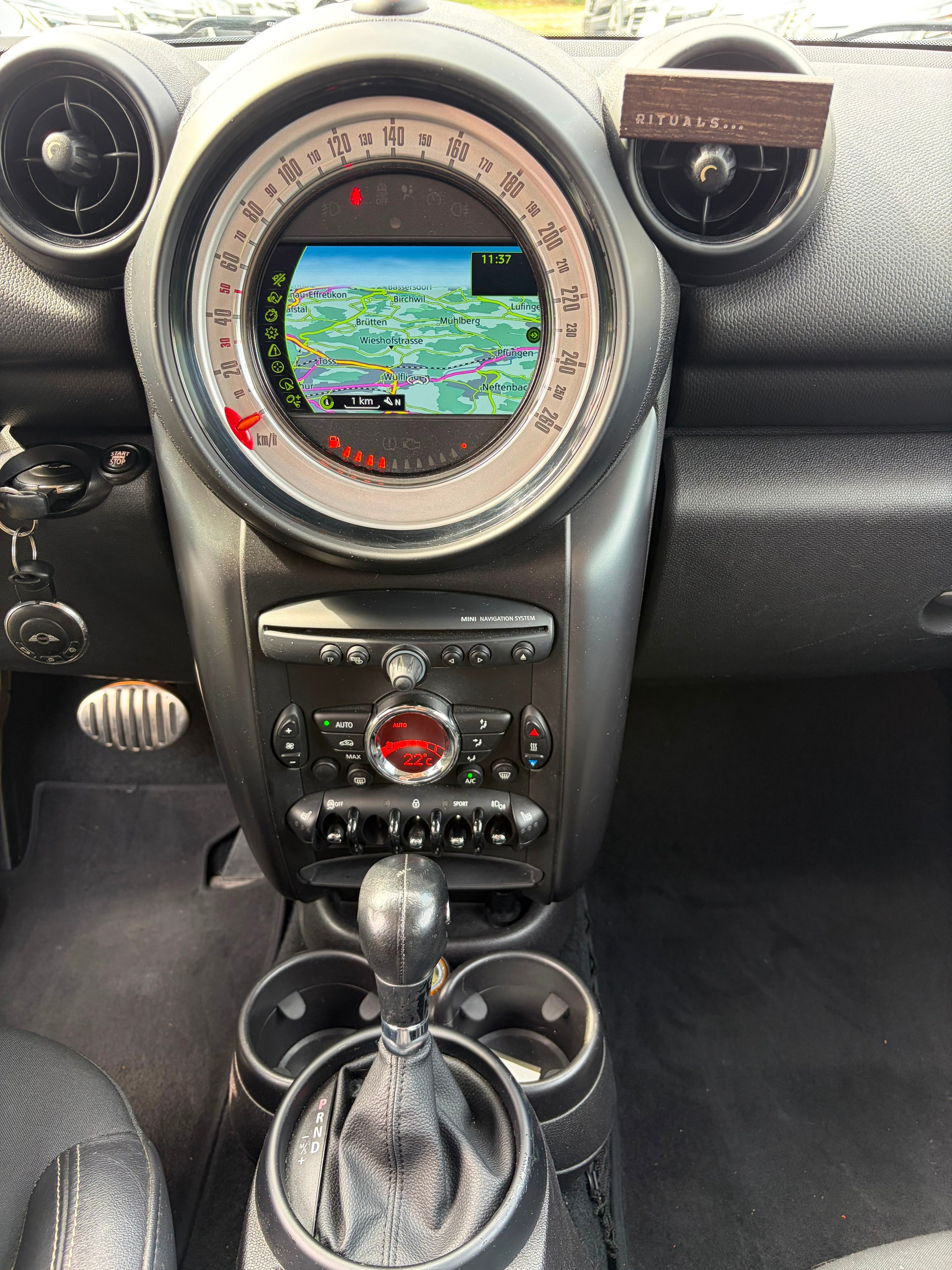 MINI Countryman Cooper SD ALL4 Steptronic Snowhill | CH Fahrzeug | Chili | Wired | Xenon | NAVI | -image-11