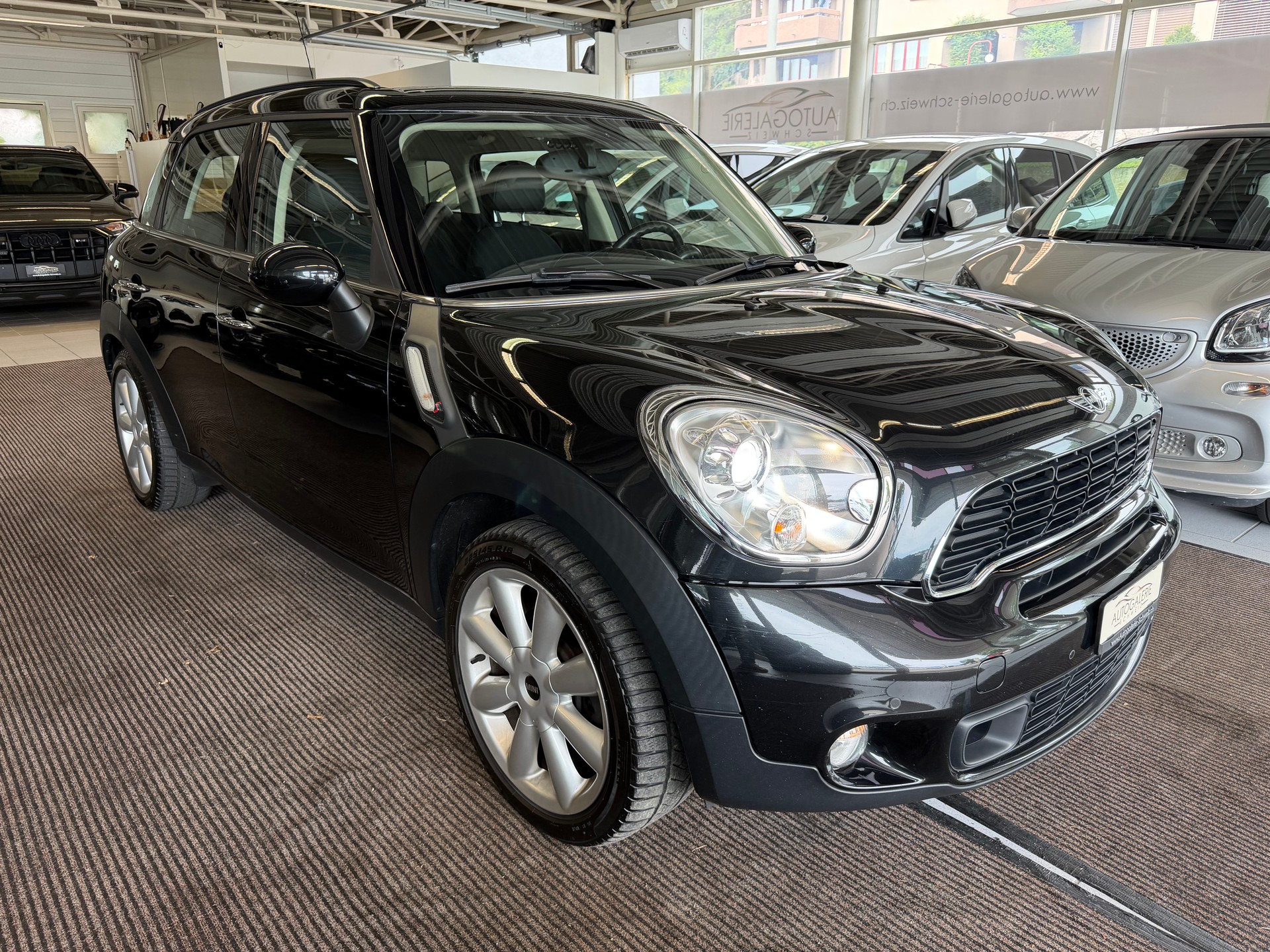 MINI Countryman Cooper SD ALL4 Steptronic Snowhill | CH Fahrzeug | Chili | Wired | Xenon | NAVI | -image-30
