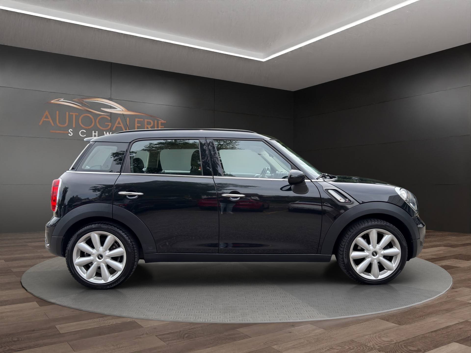 MINI Countryman Cooper SD ALL4 Steptronic Snowhill | CH Fahrzeug | Chili | Wired | Xenon | NAVI | -image-5