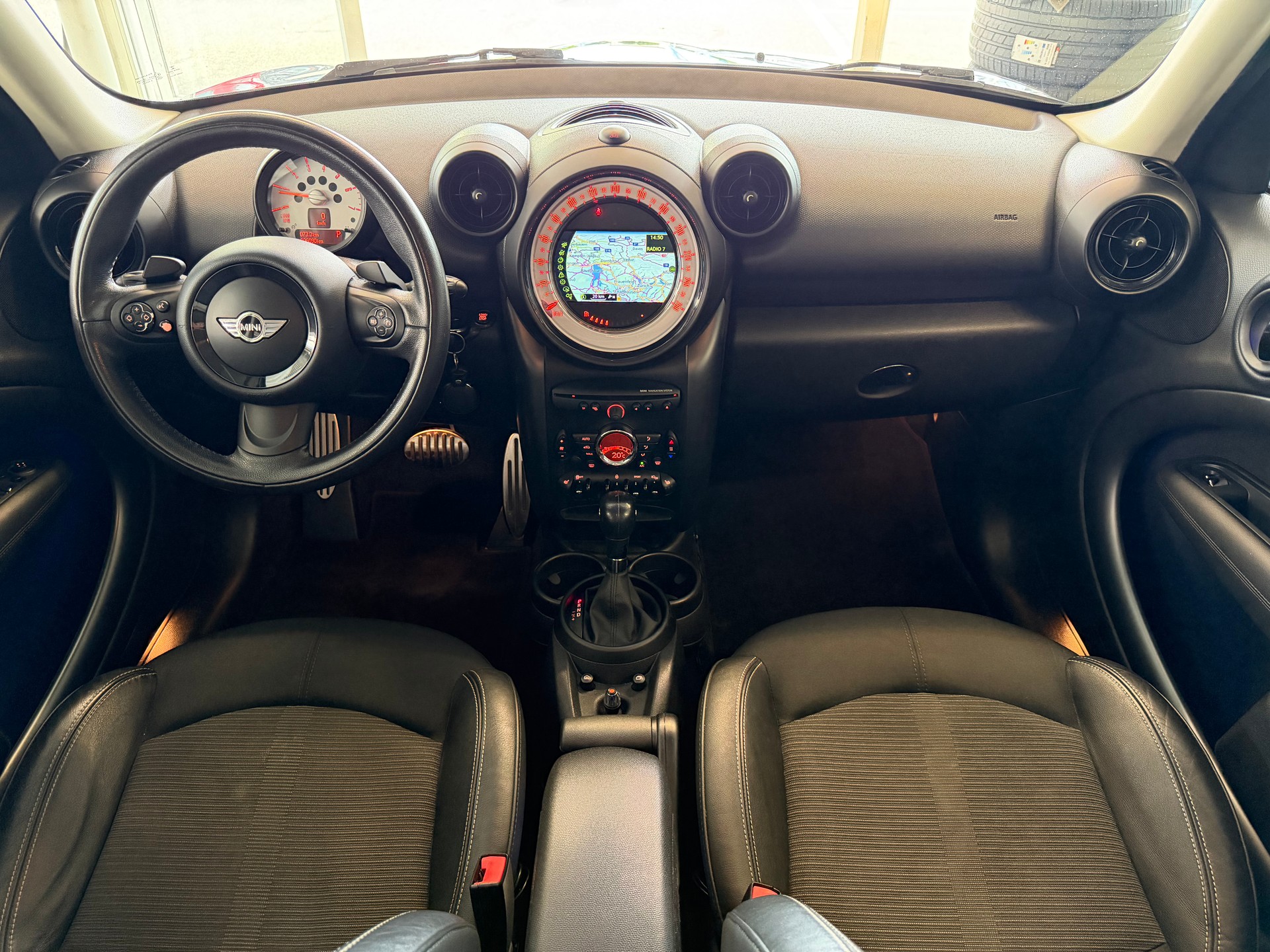 MINI Countryman Cooper SD ALL4 Steptronic Snowhill | CH Fahrzeug | Chili | Wired | Xenon | NAVI | -image-20